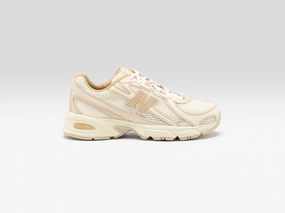 740 for Women  (251 / W / BEIGE) weekend running