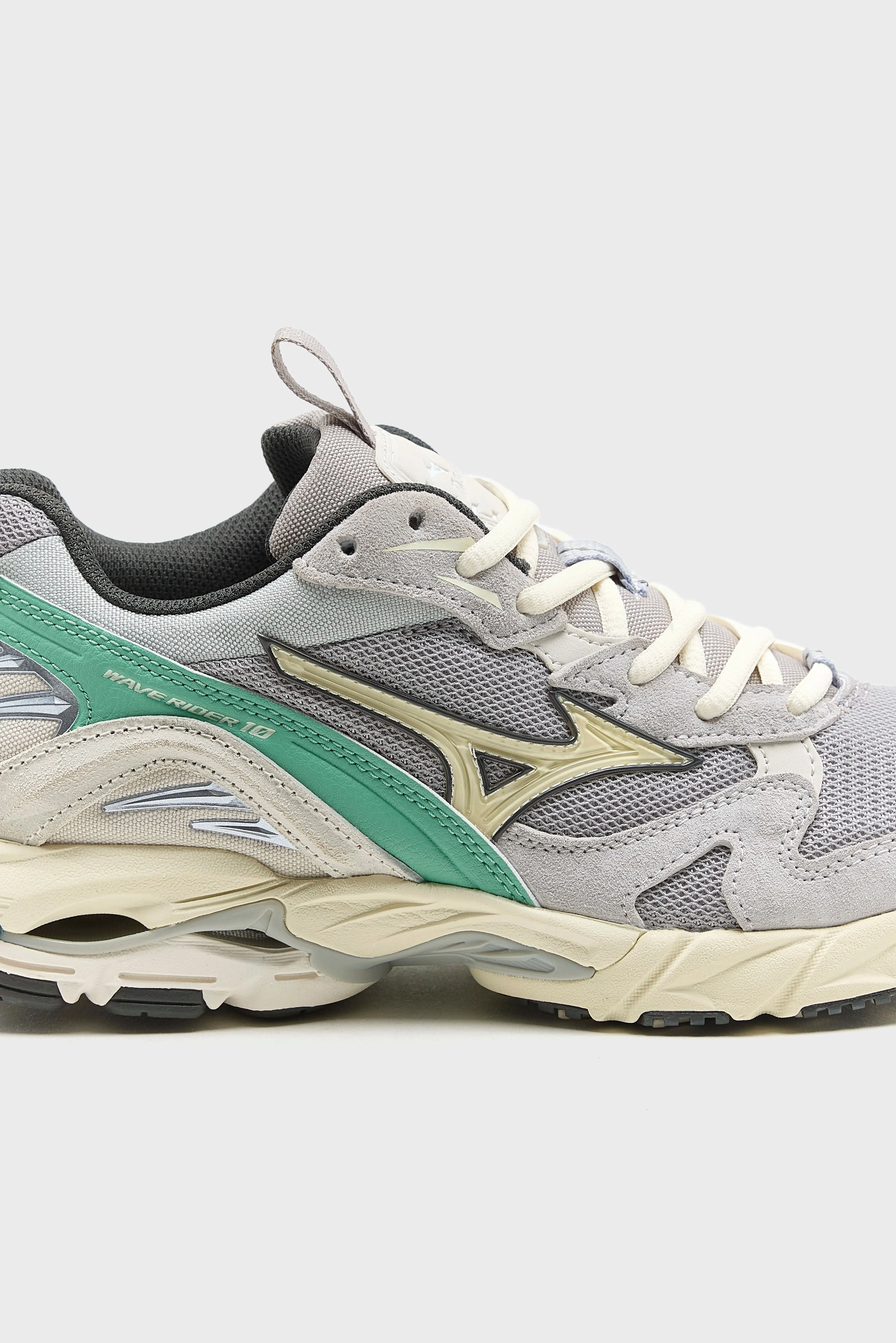 Dynamic Propulsion Plate Wave Rider 10 Premium for Women  (252 / W / GREEN)