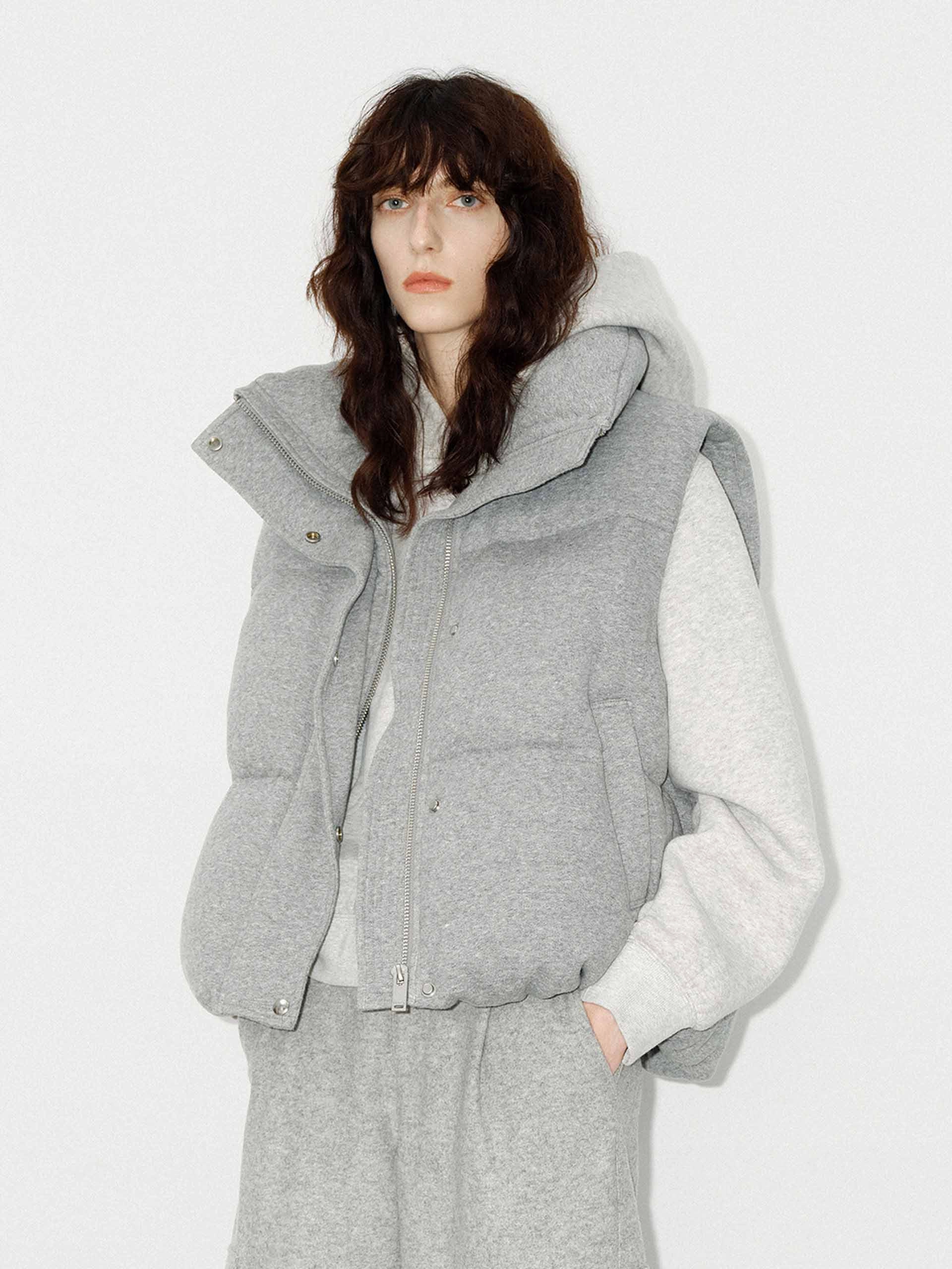 Seamless Bonding Funnel Neck Down Vest