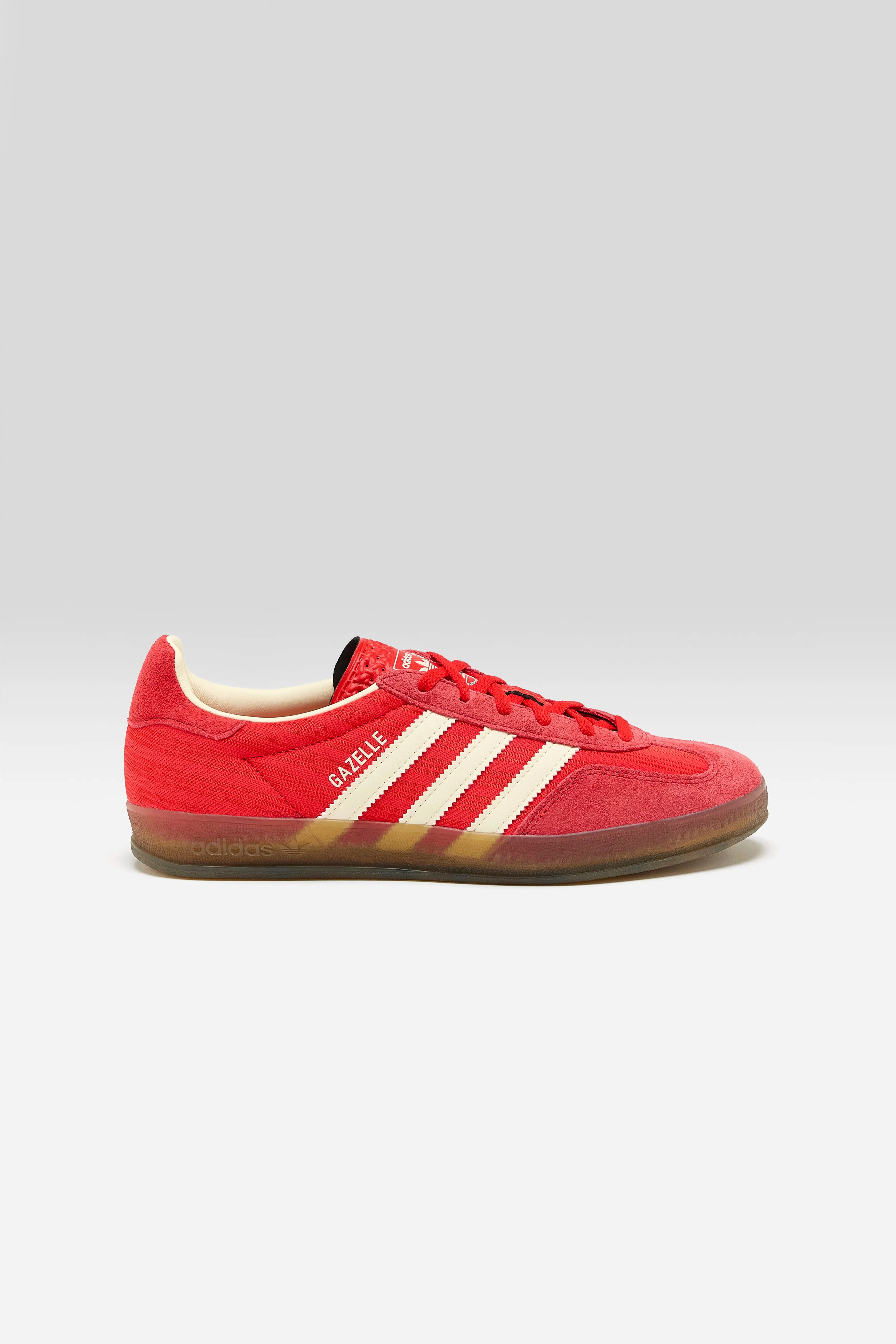 Hyper Flex Midsole Reliable Product Gazelle Indoor for Women  (252 / W / RED)