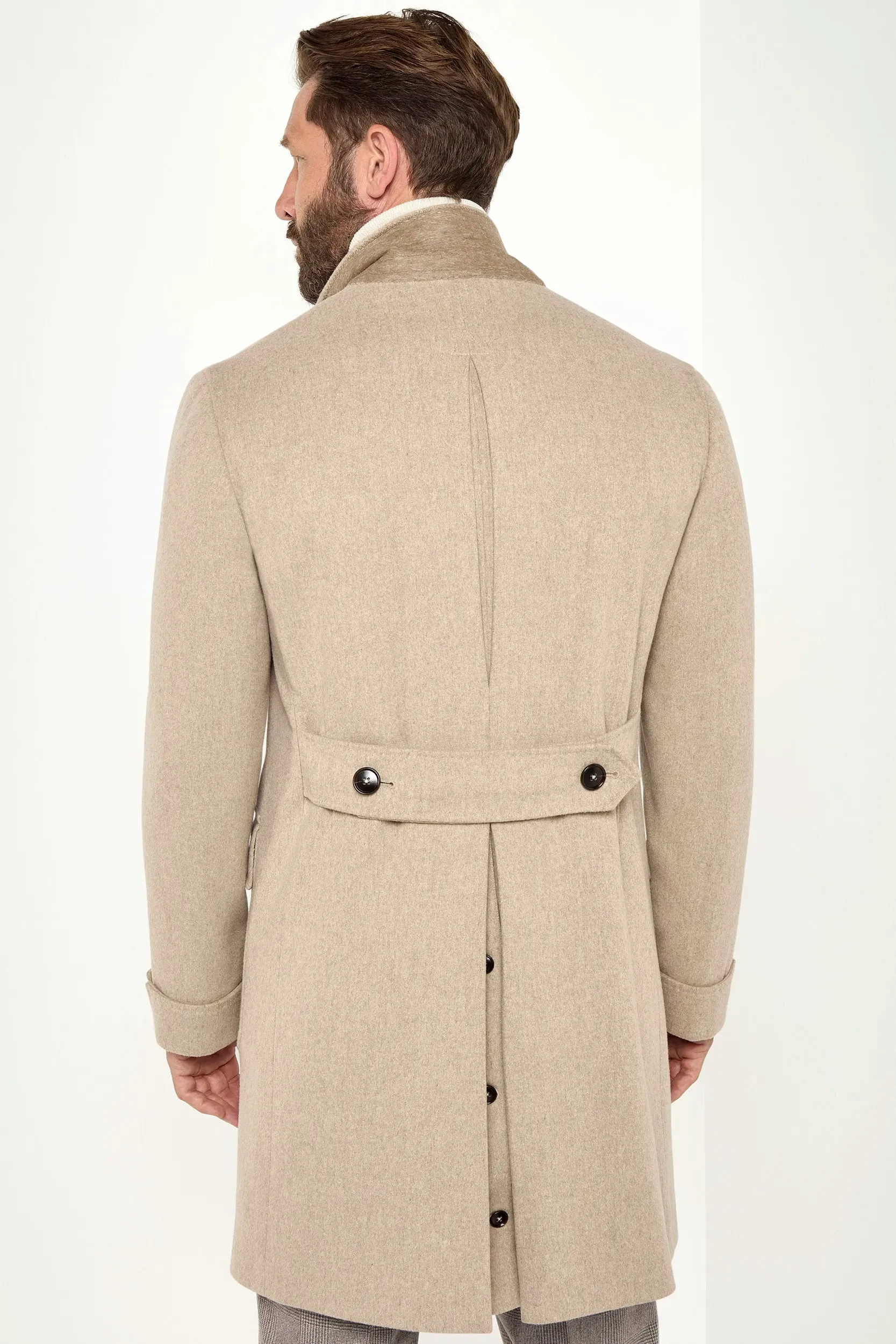 Beige polo coat ?C Made in Italy Bonded Seam Construction