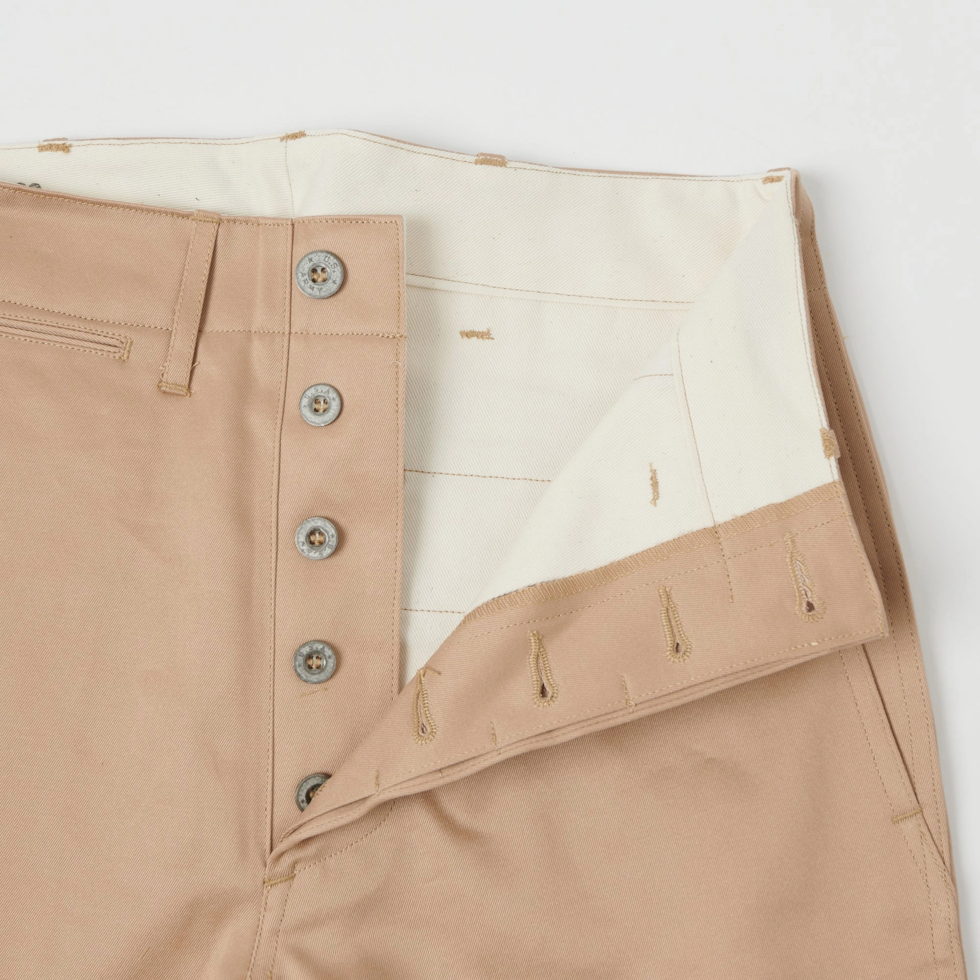 Light Reflective Details Comfy Design Buzz Rickson's 'Early Model' 1942 Chino - Beige