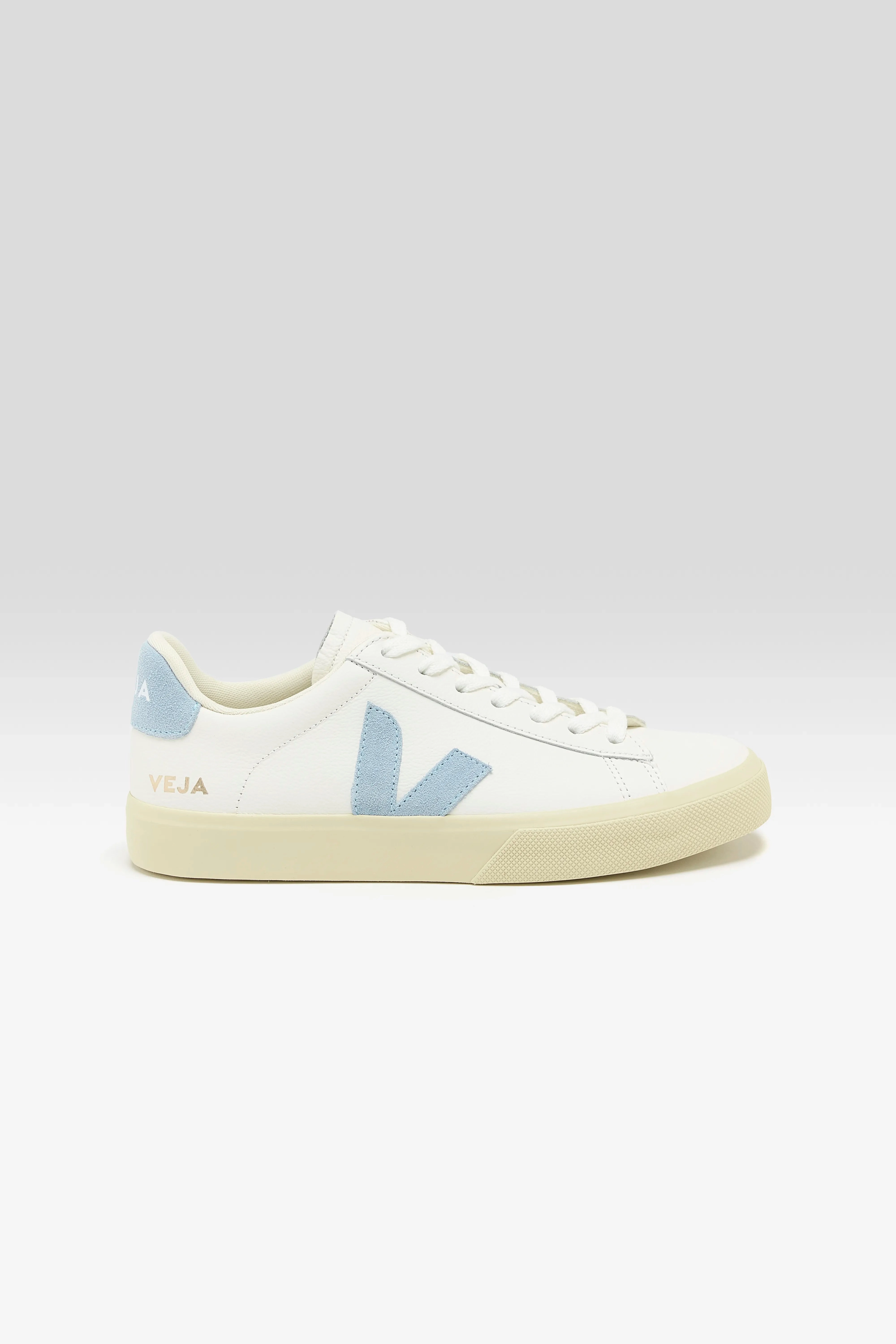 Campo O.T. Leather for Women  (252 / W / BLUE) running in a relay race