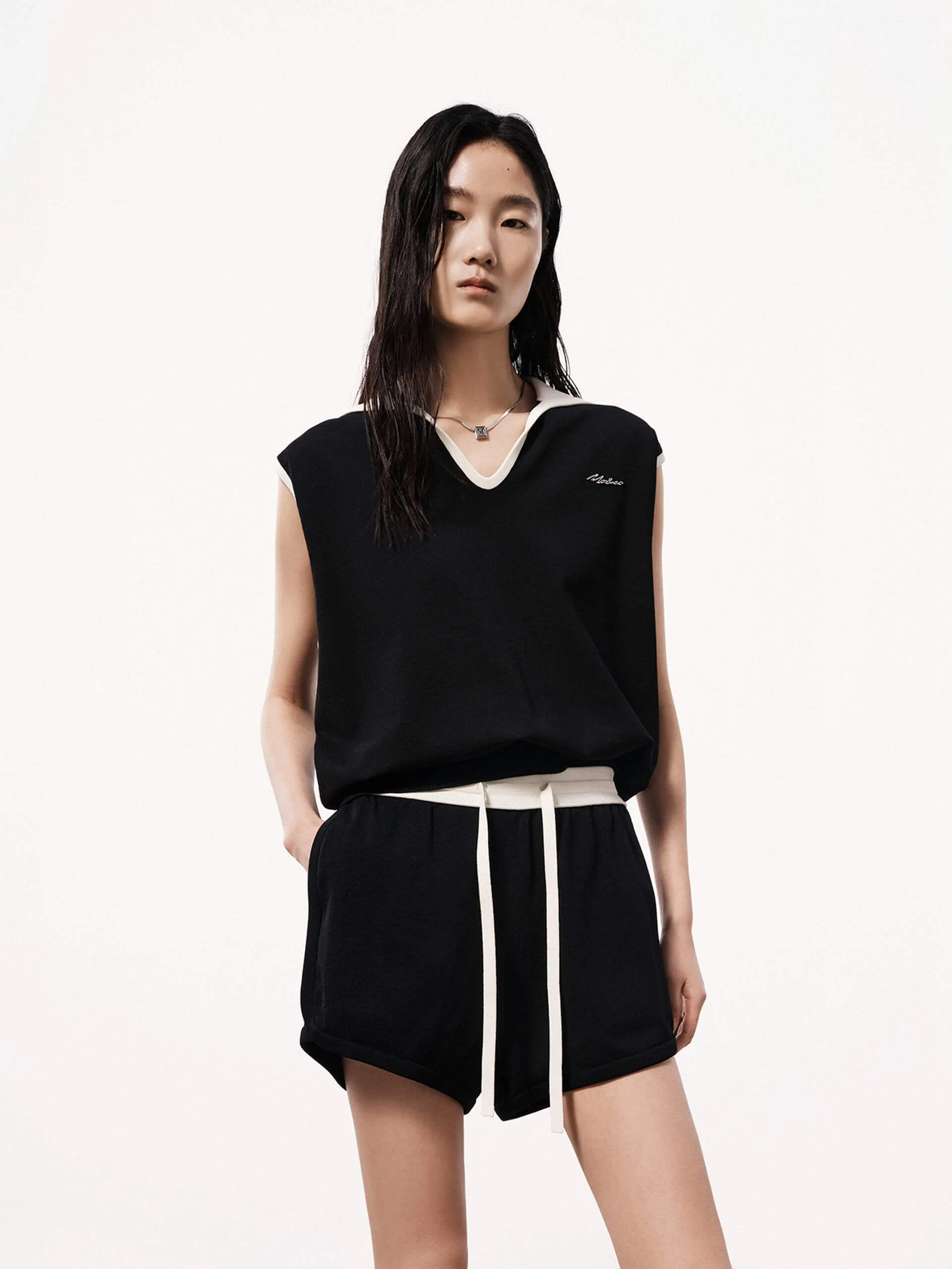 Contrast Collar Sleeveless Top Ergonomic Sleeve Shape Quick Dry Performance