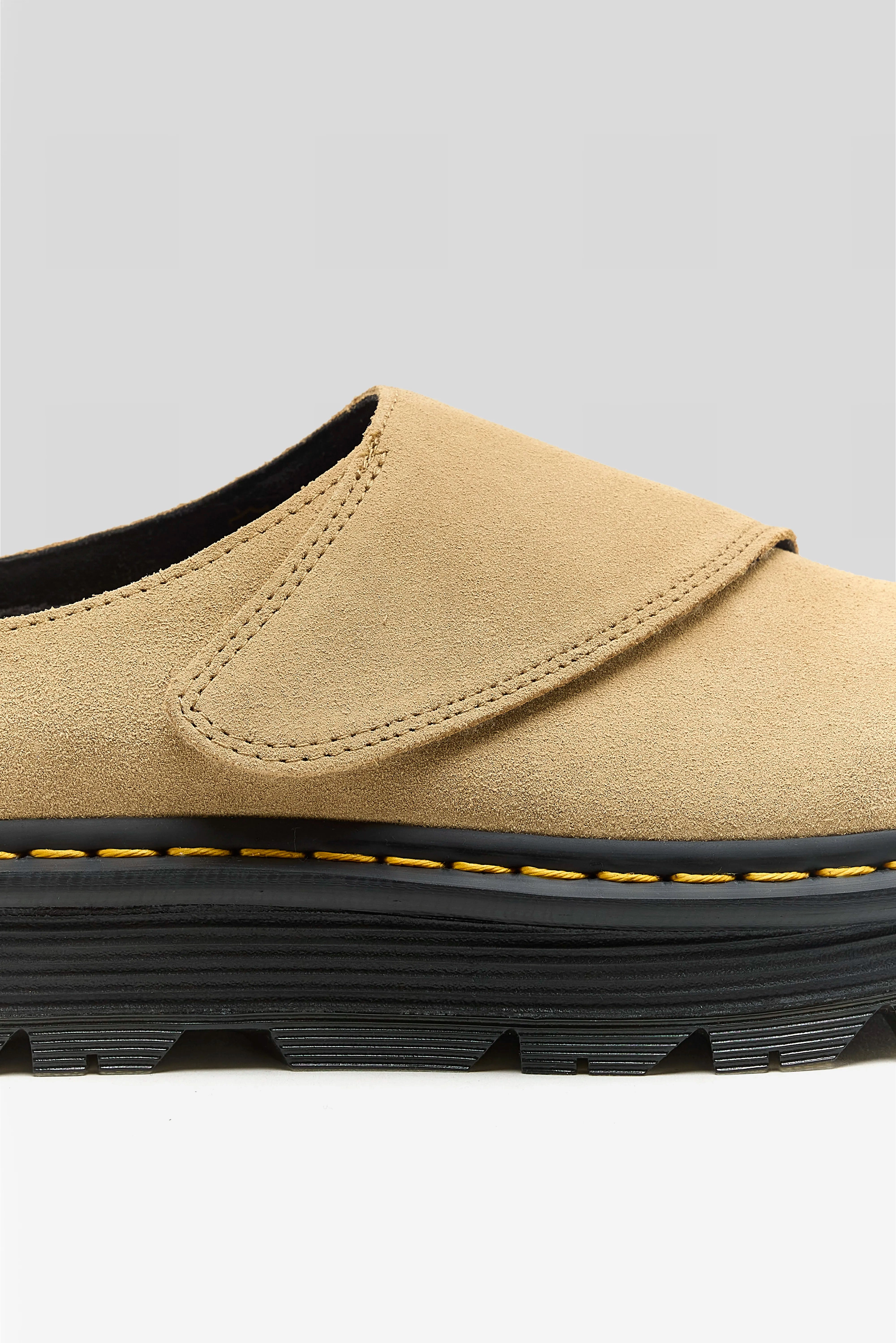 Chill Ready Feet Smart Design Zebzag Anywair Mules for Women (252 / W / TAUPE)