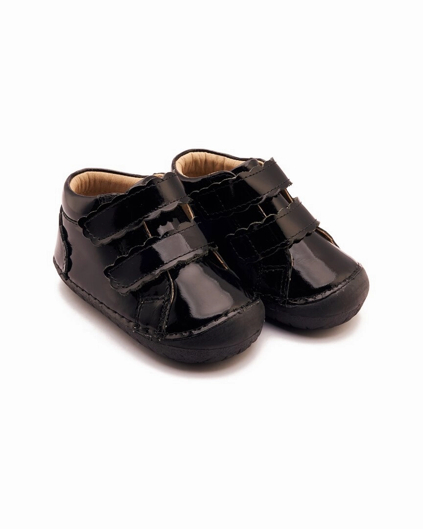 Clean Shape Strong Stitch Old Soles Pave Shade Leather Sneaker