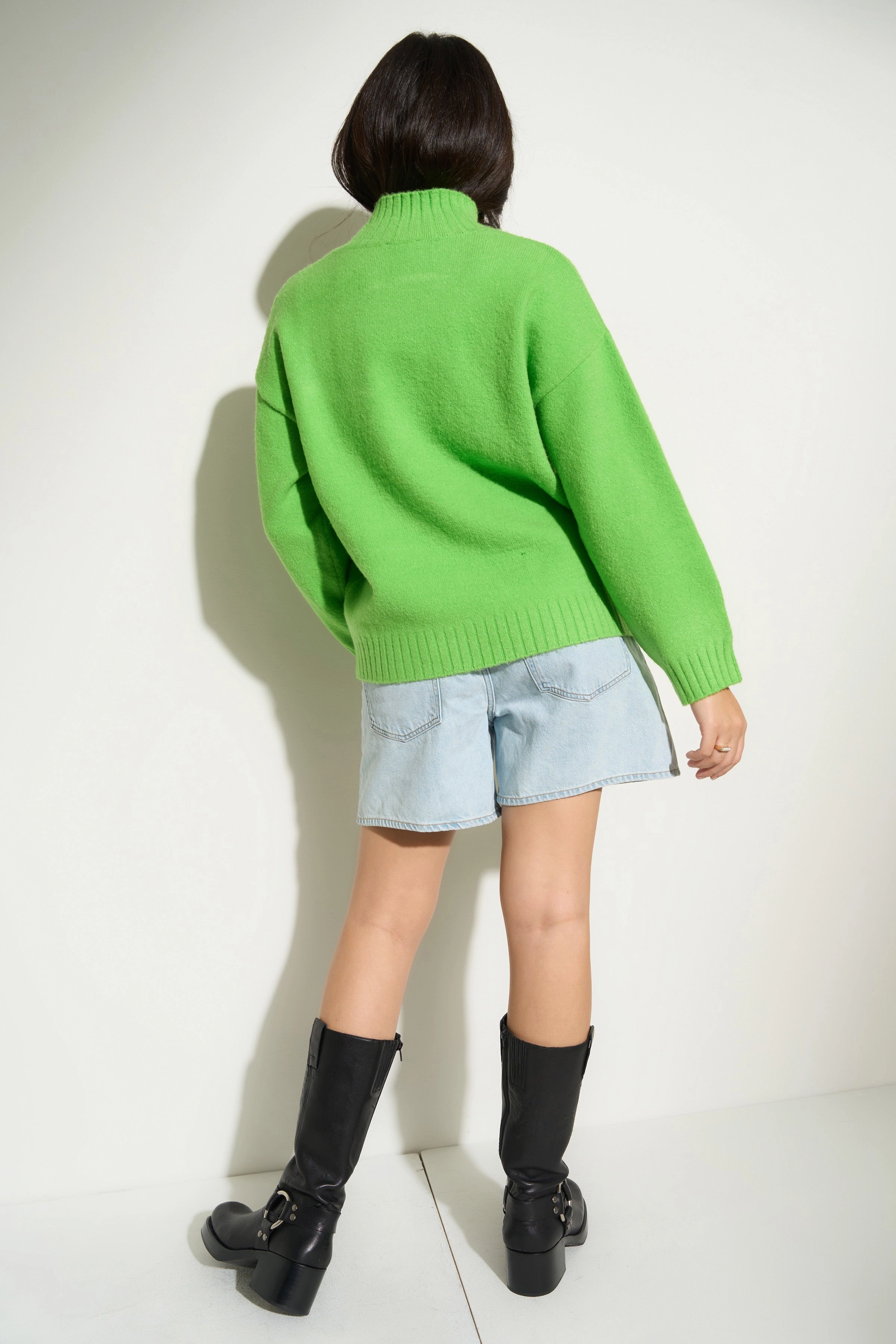 Bradley Oversized Turtleneck - Green Stretchy Fit