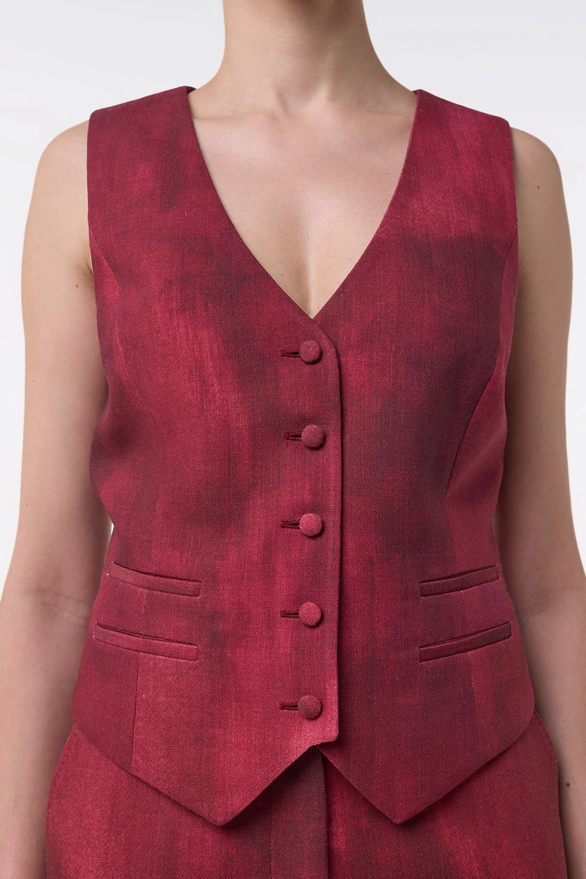 Coleridge Vest in Bordeaux Virgin Wool Fashionable Fit Tailored Wardrobe