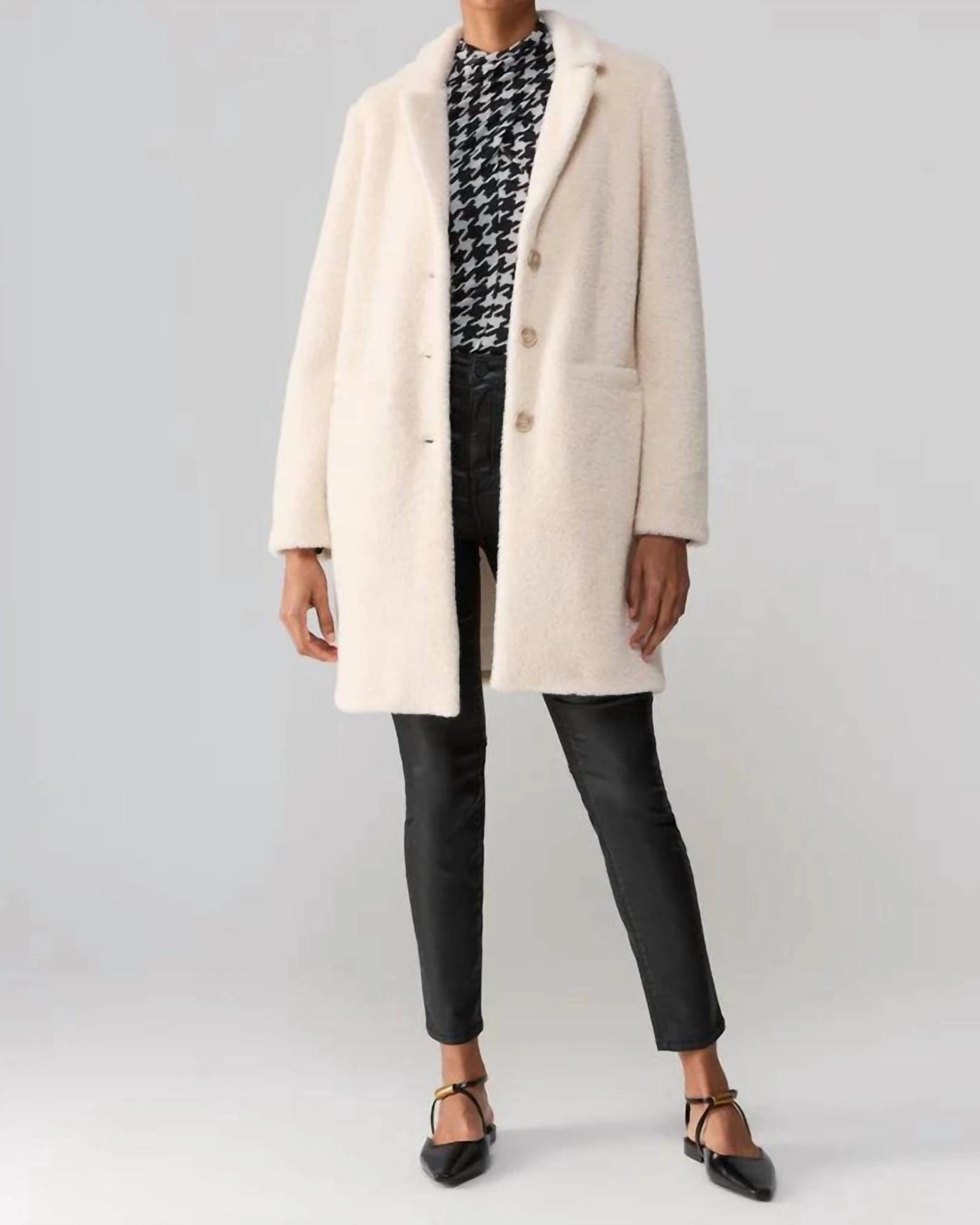 Hometown Jacket in Toasted Marshmallow | Toasted Marshmallow Interchangeable Collar System OdorControl Treatment