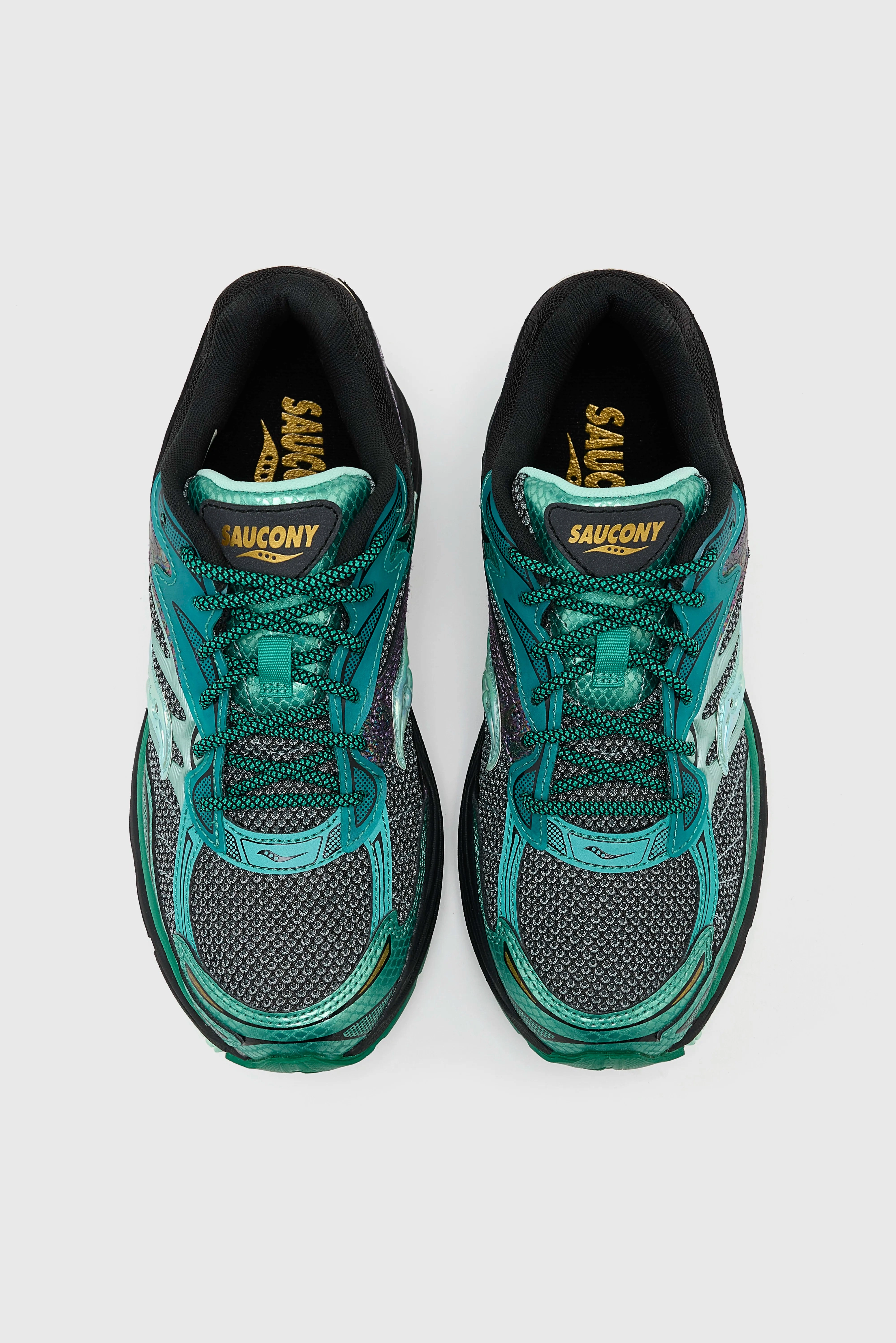 ProGrid Omni 9 for Women  (252 / W / GREEN) Lightweight Knit Fabric Shock Absorbing Sole