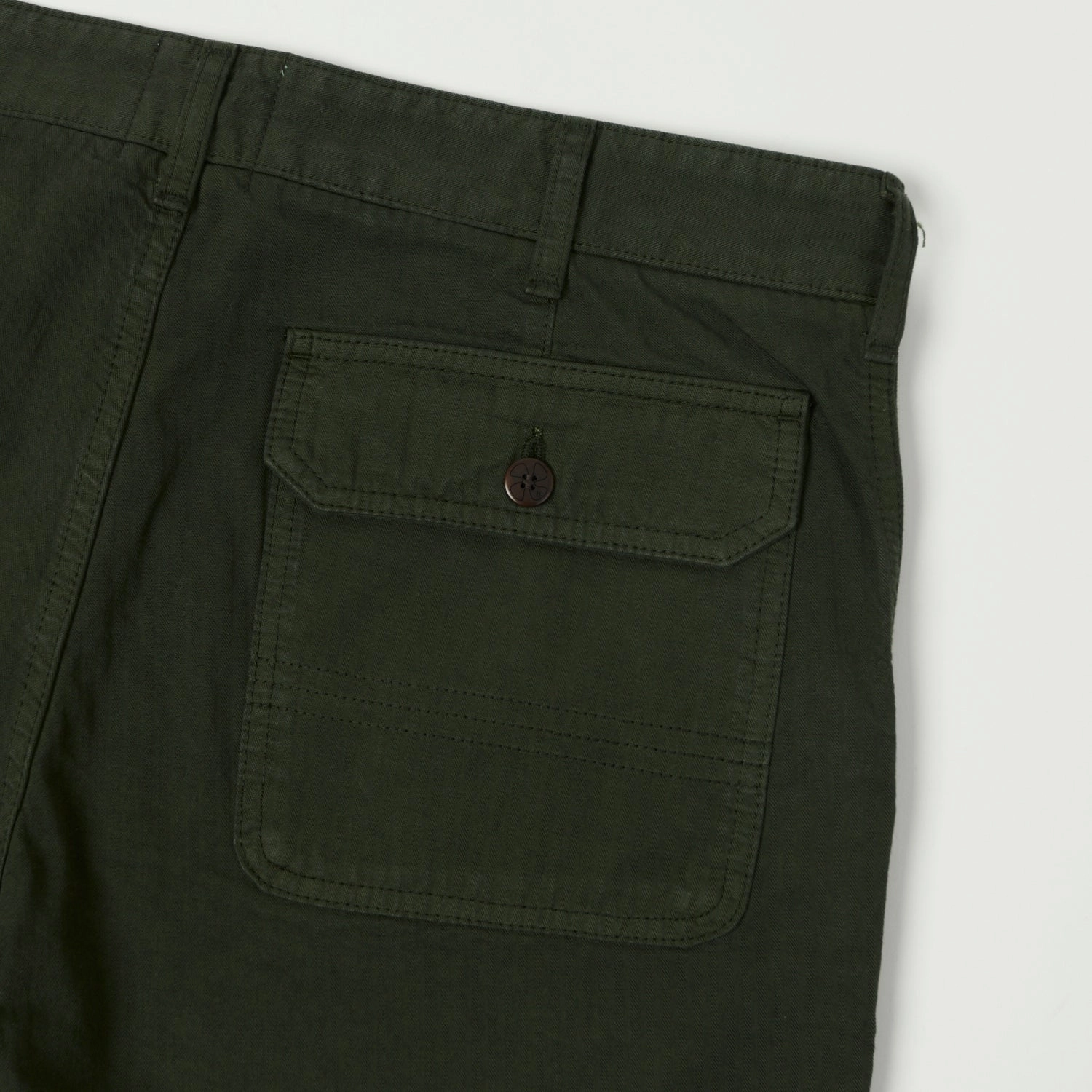 Relaxed Fit Design SnagFreeFabric Heimat 'Journey' Herringbone Twill Chinos - Military Green
