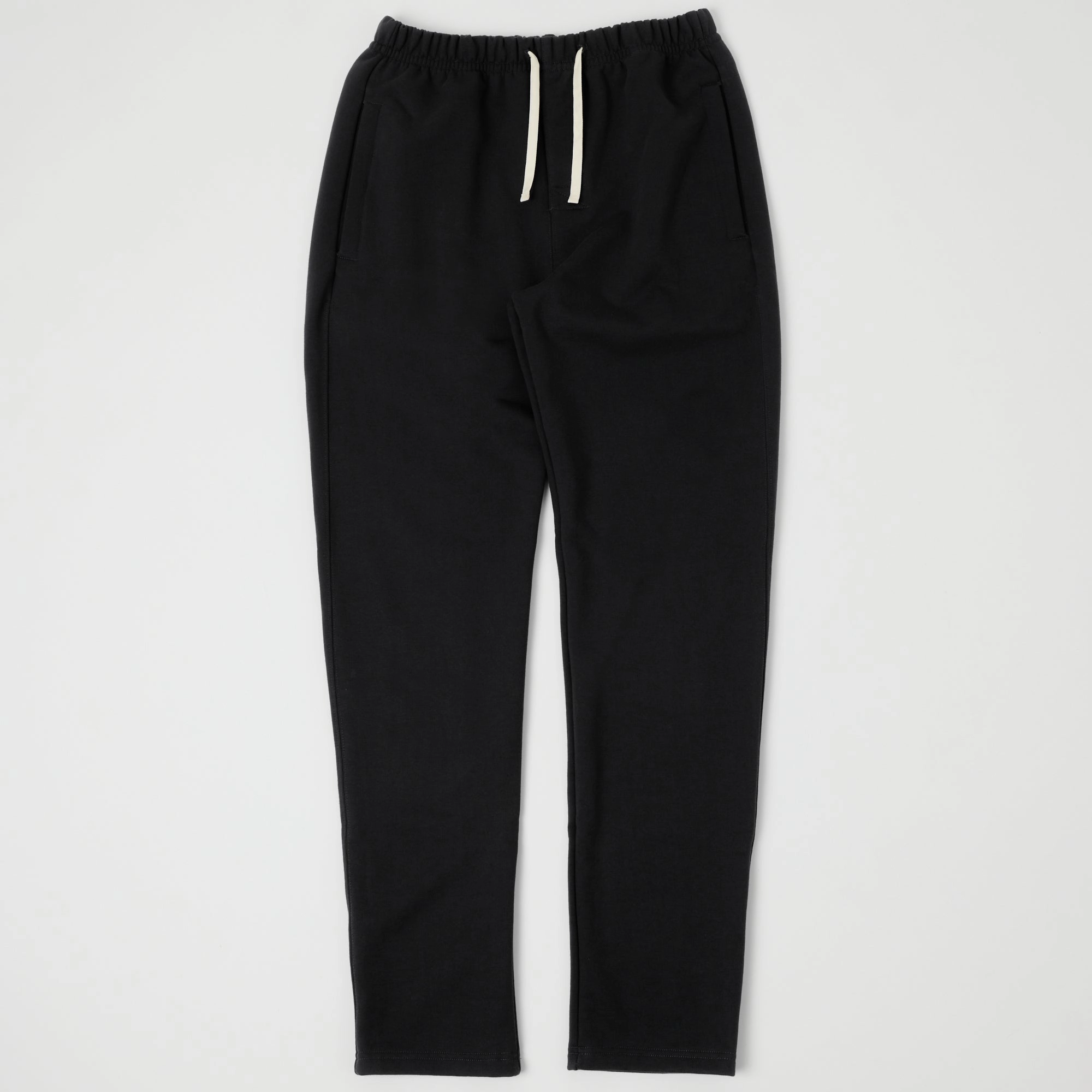 Shock-Resistant Sole Merz b. Schwanen 3S50 Relaxed Sweatpants - Deep Black