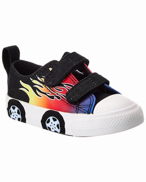 Street Cool Converse Chuck Taylor All Star 2V Canvas Sneaker