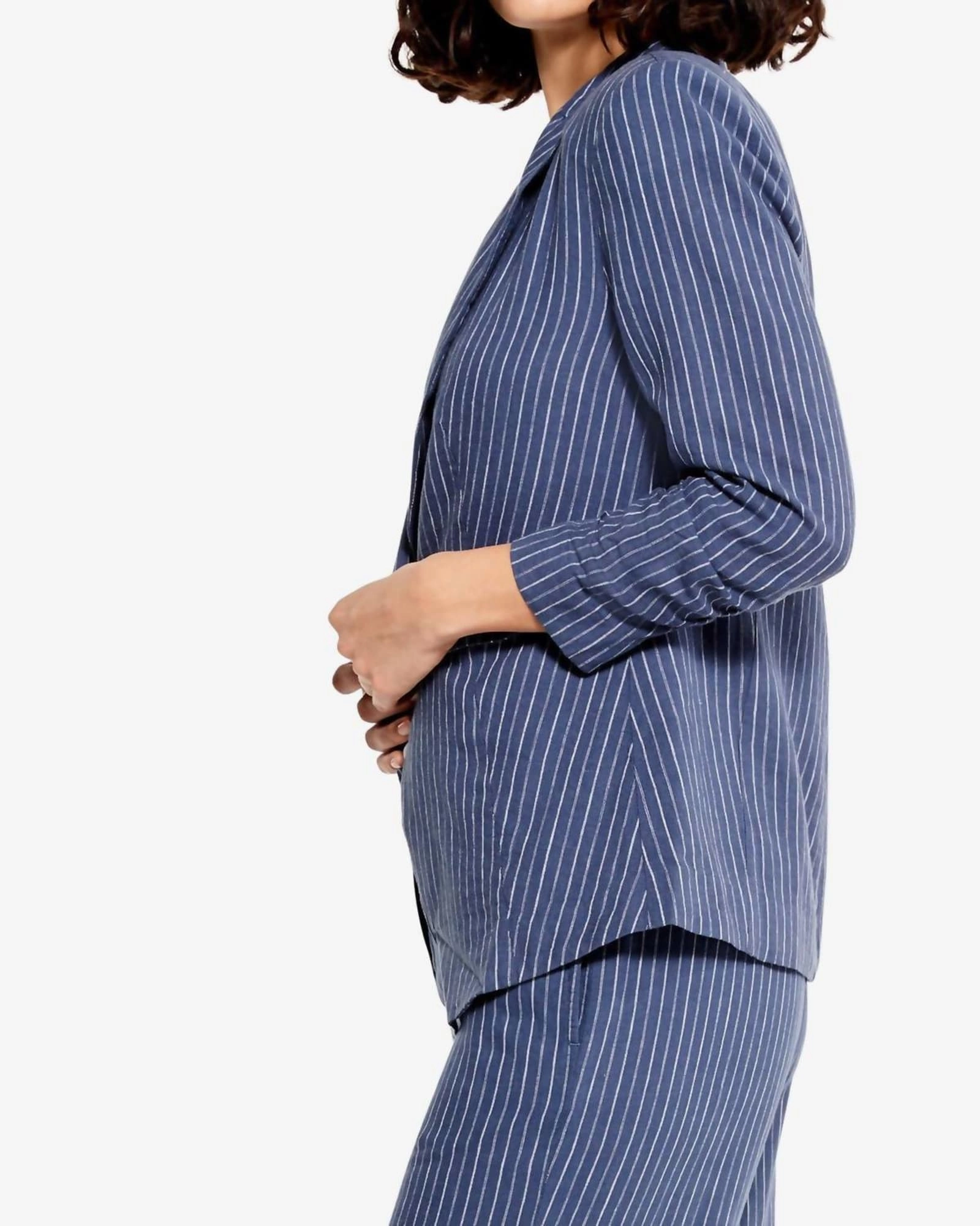 Central Park Scrunch Sleeve Jacket in Blue Multi | Blue Multi Hairspray Winter Shield