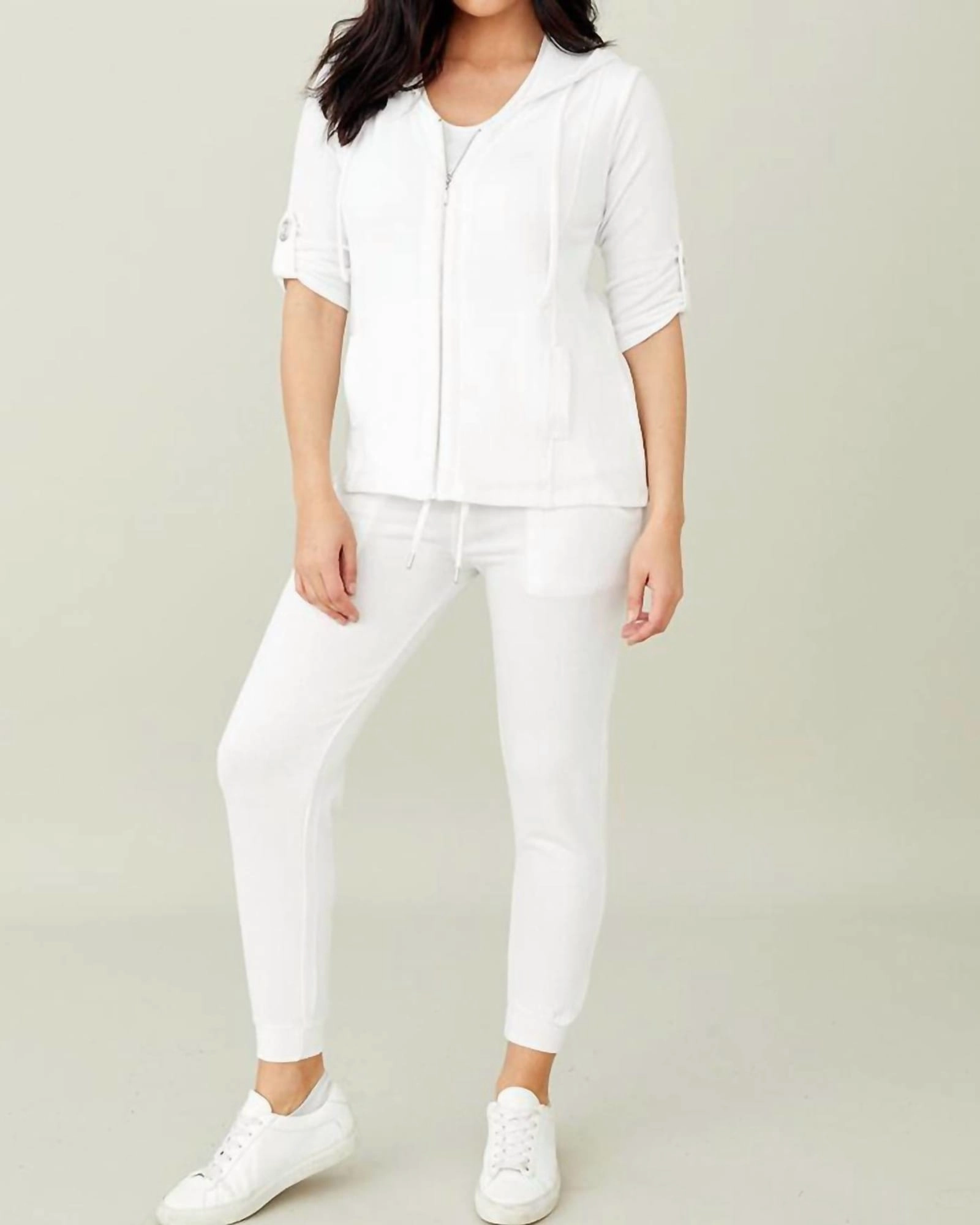 Mountain Fit Prize Soft Stretch Hooded Vest in Bleach | Bleach