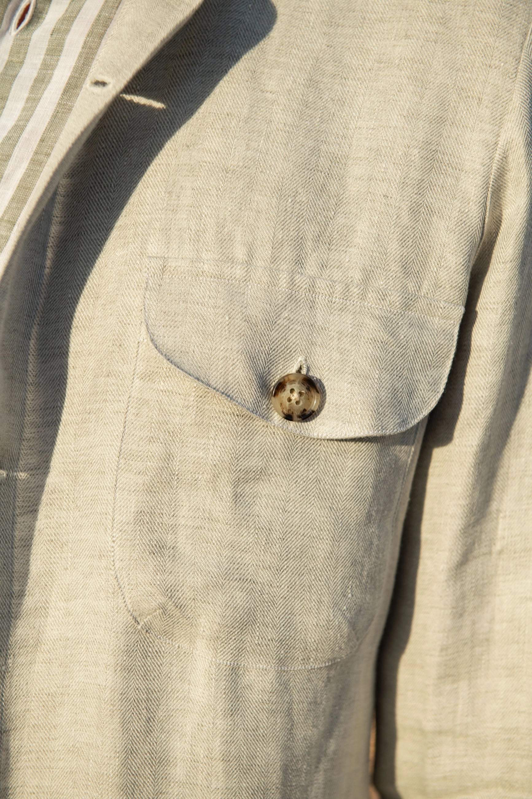Stone herringbone linen safari jacket ?C Made in Italy Taped Zippers