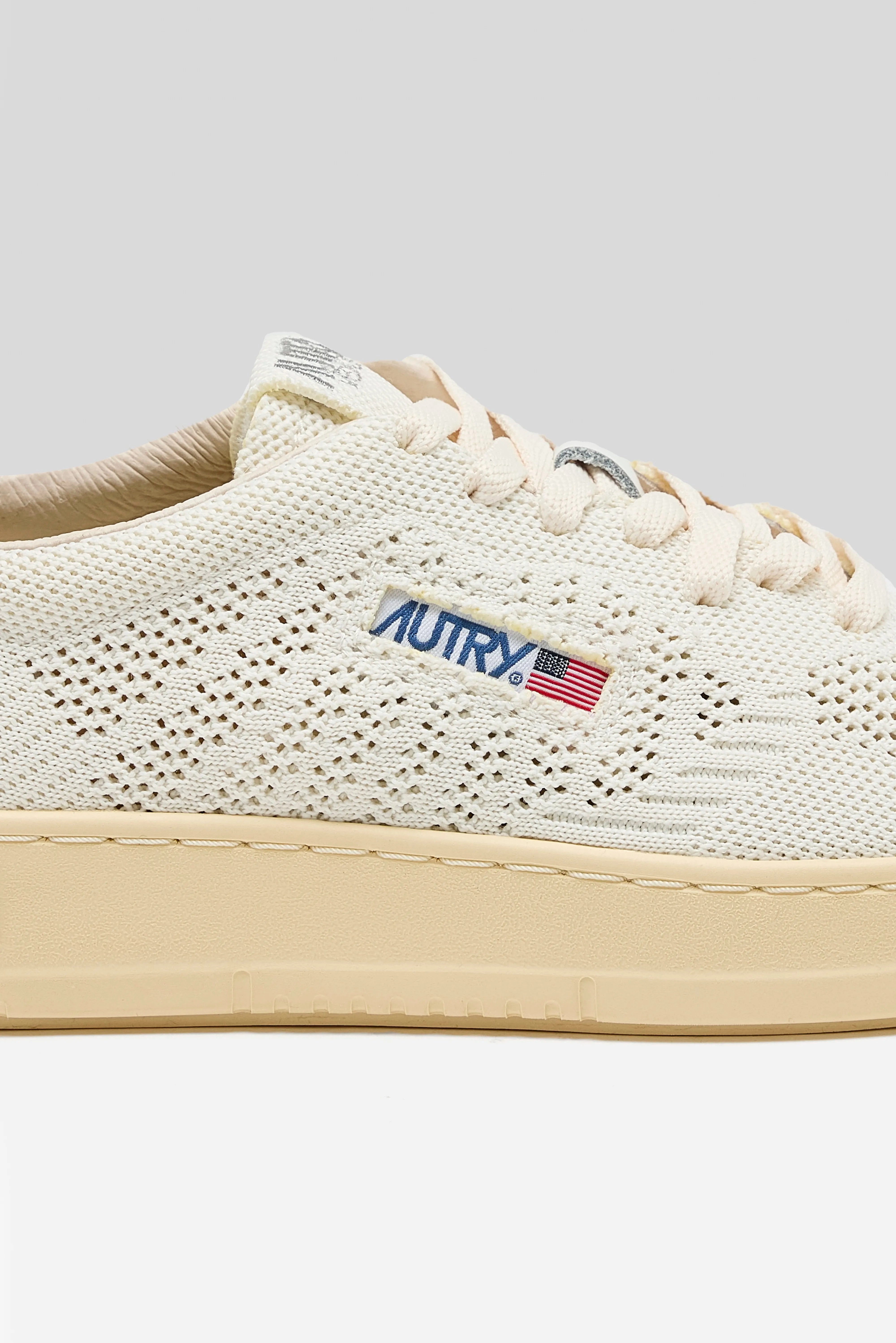 Easeknit Medalist Low for Women (251 / W / IVORY) speed - oriented running gear outdoor - ready