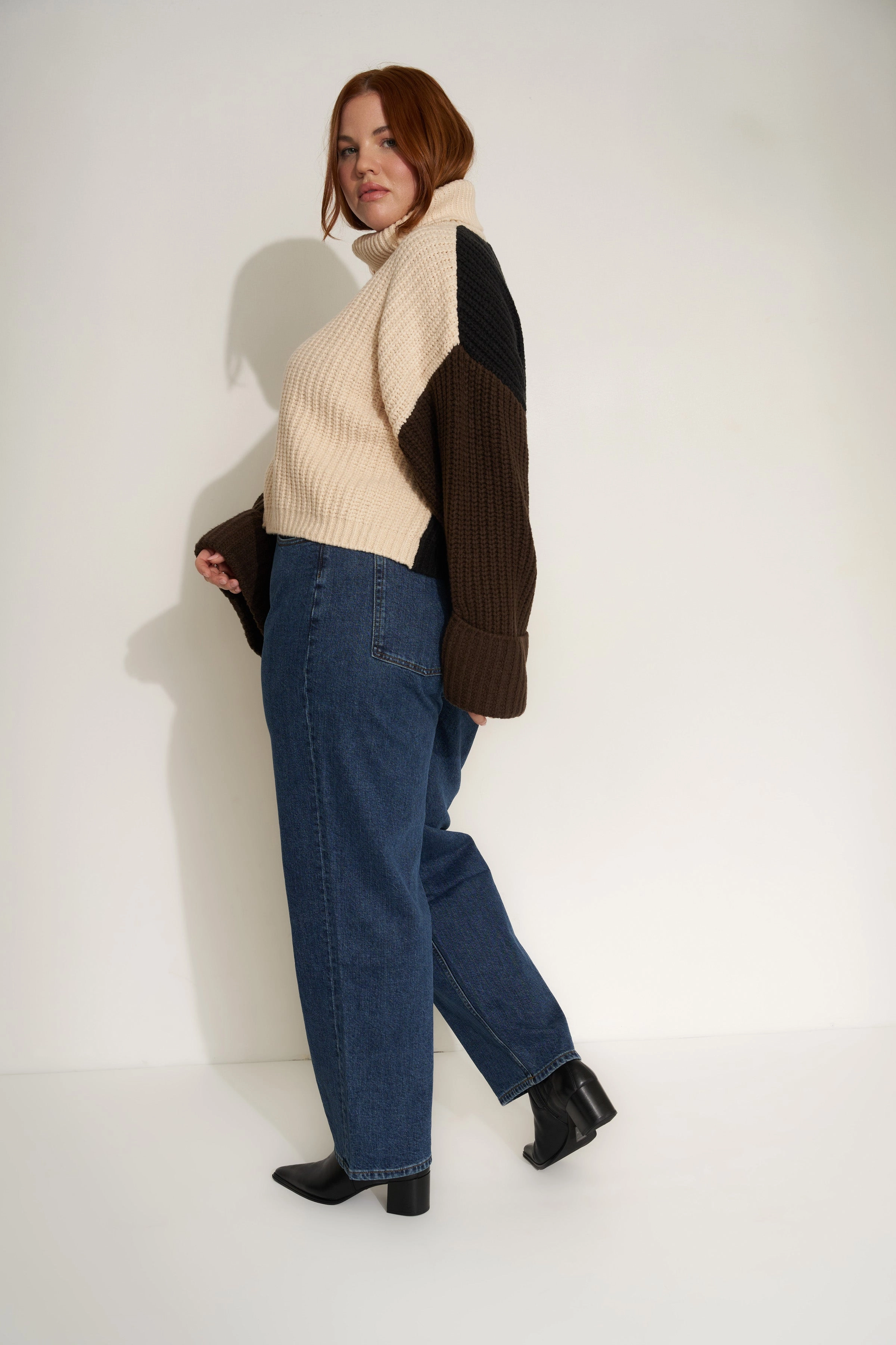 Naomi Turtleneck Non Static Fiber Tech Active Fit