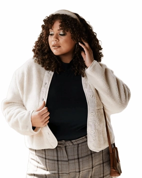 Loose-fit Enola Cozy Sherpa Jacket | Antique White