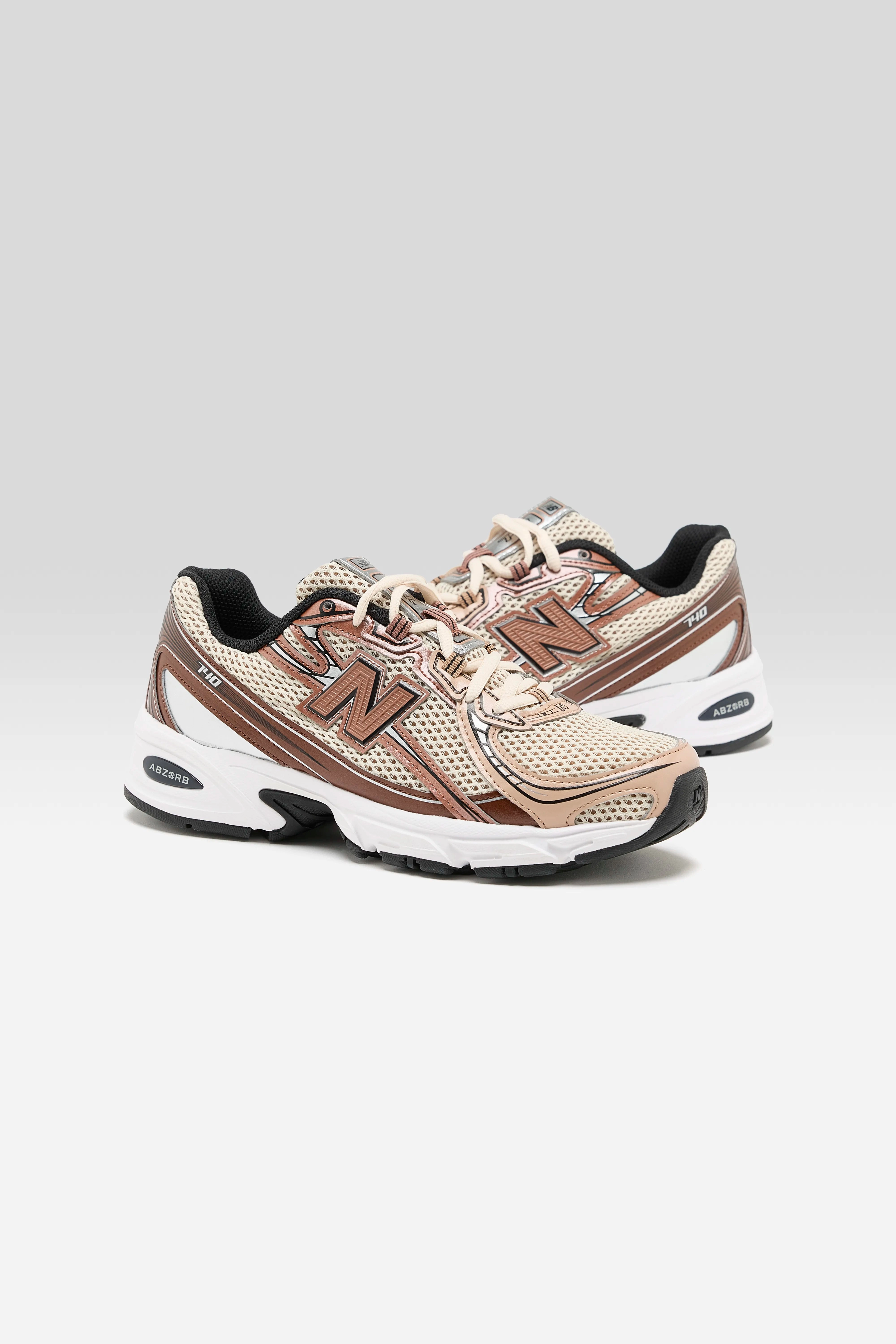 Shockproof Midsole 740 for Women  (252 / W / WHITE)