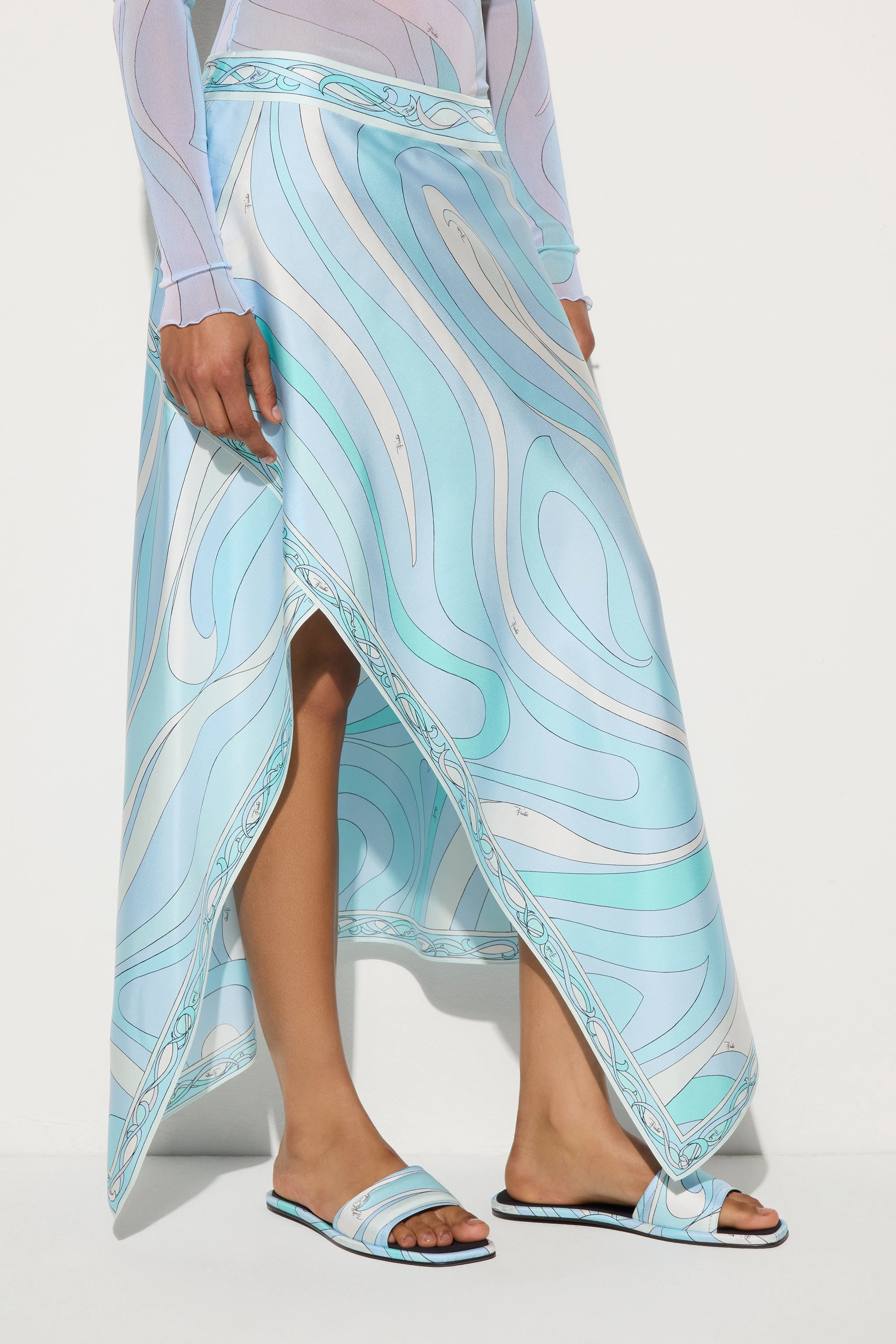 Quilted Texture Neutral Look Marmo Print Asymmetrical Skirt