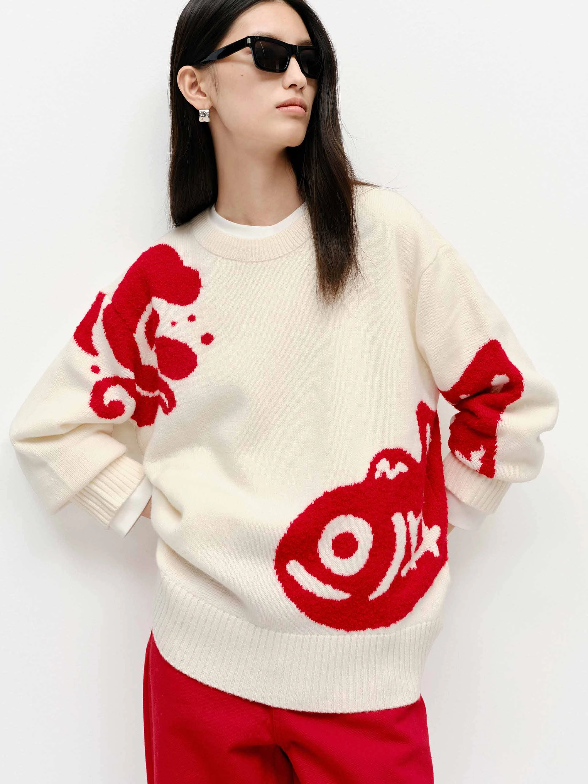 Fish Pattern Knit Sweater Sleek Stretch Cozy Wardrobe