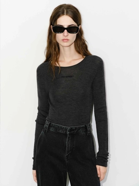 Fitted Merino Wool Sweater Perfect Warmth Cozy Knitwear