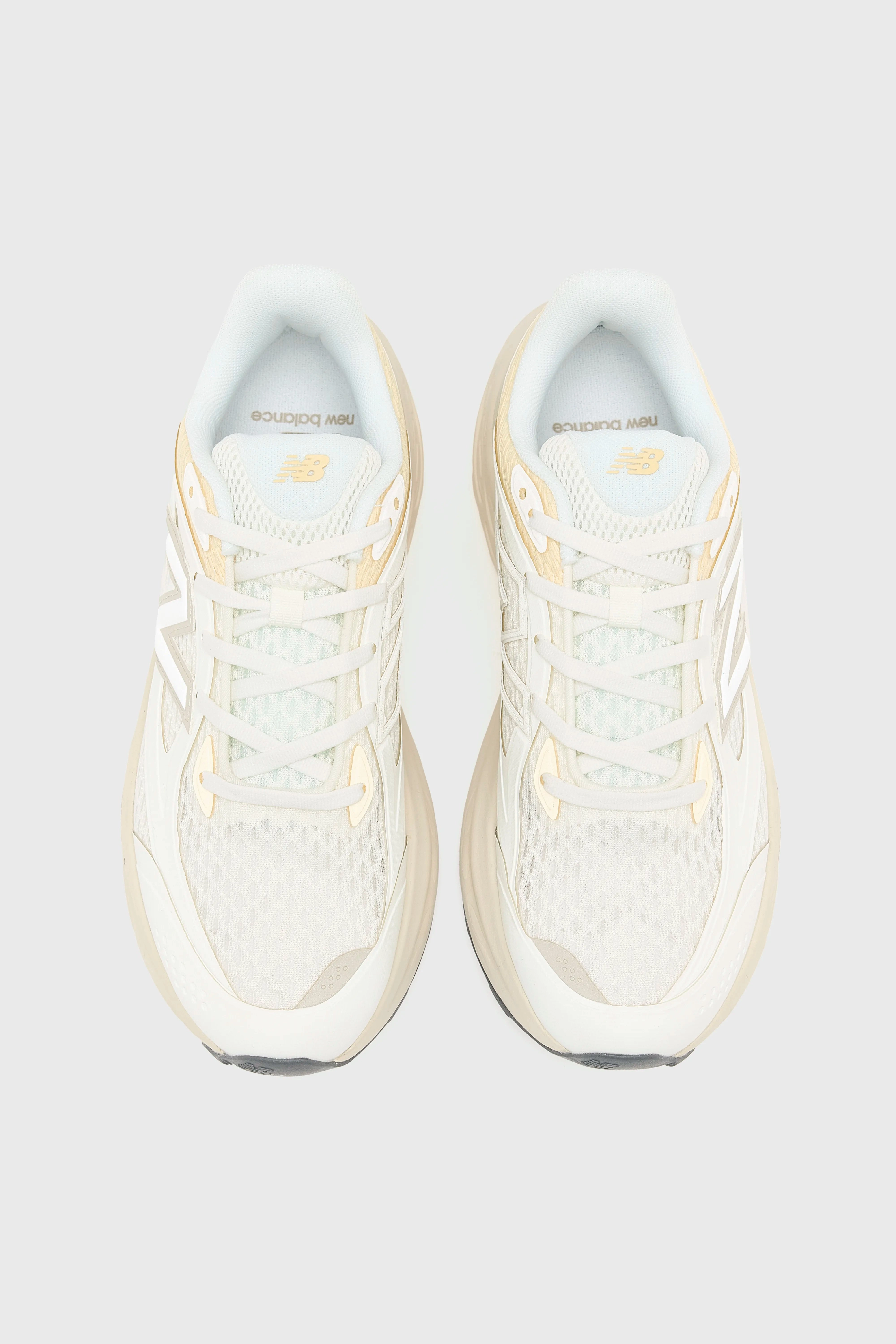 Fresh Foam Trainer for Women  (252 / W / WHITE) Walking