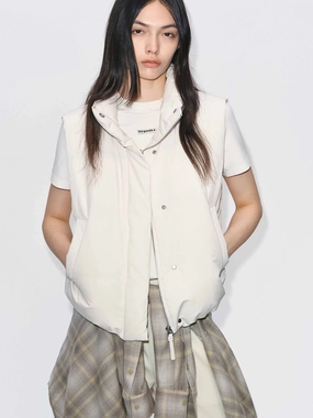 Secure Internal Pockets Sleeveless Cropped Down Jacket