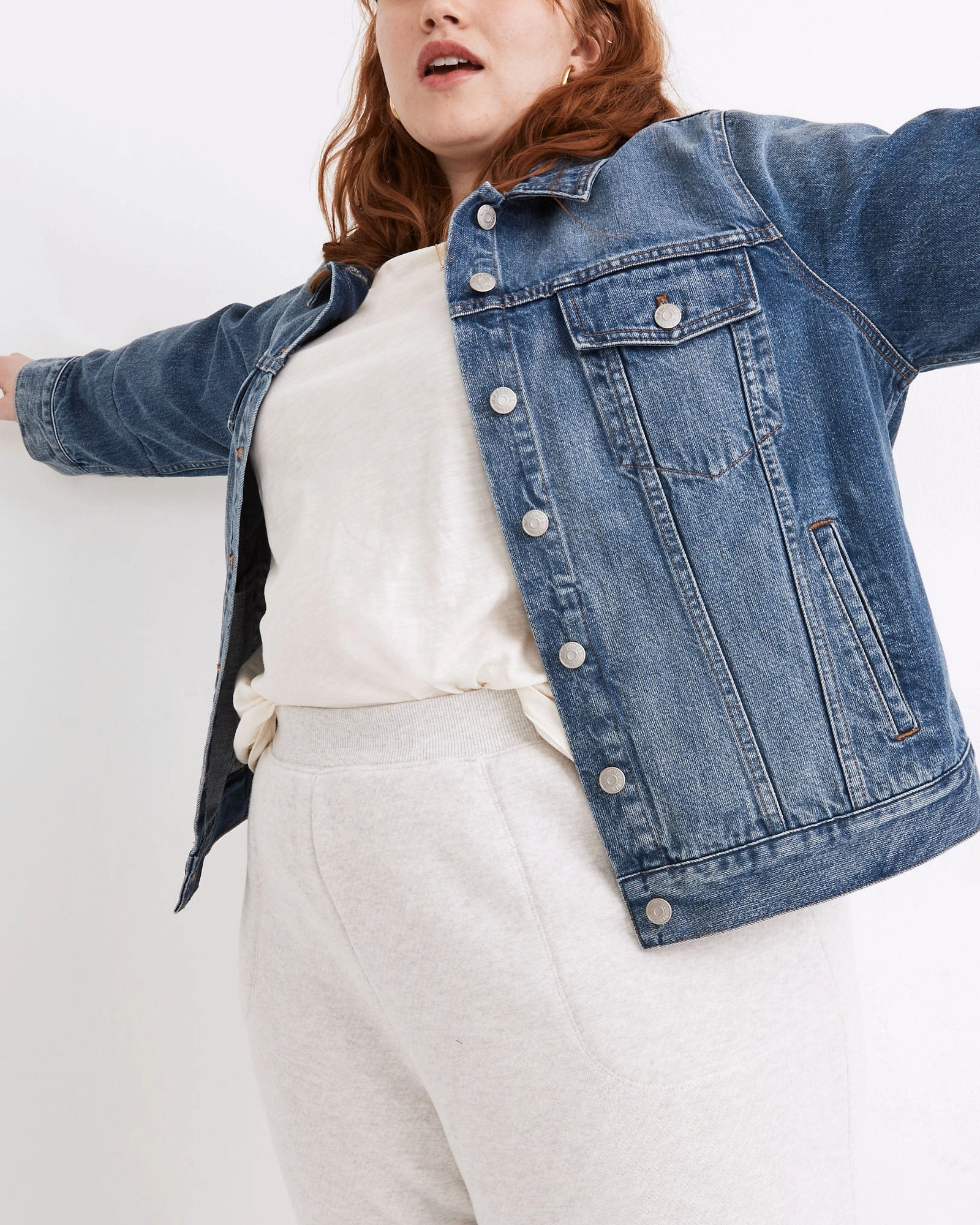 Jean Jacket in Lunar Wash | Medium Wash PaddedShoulders