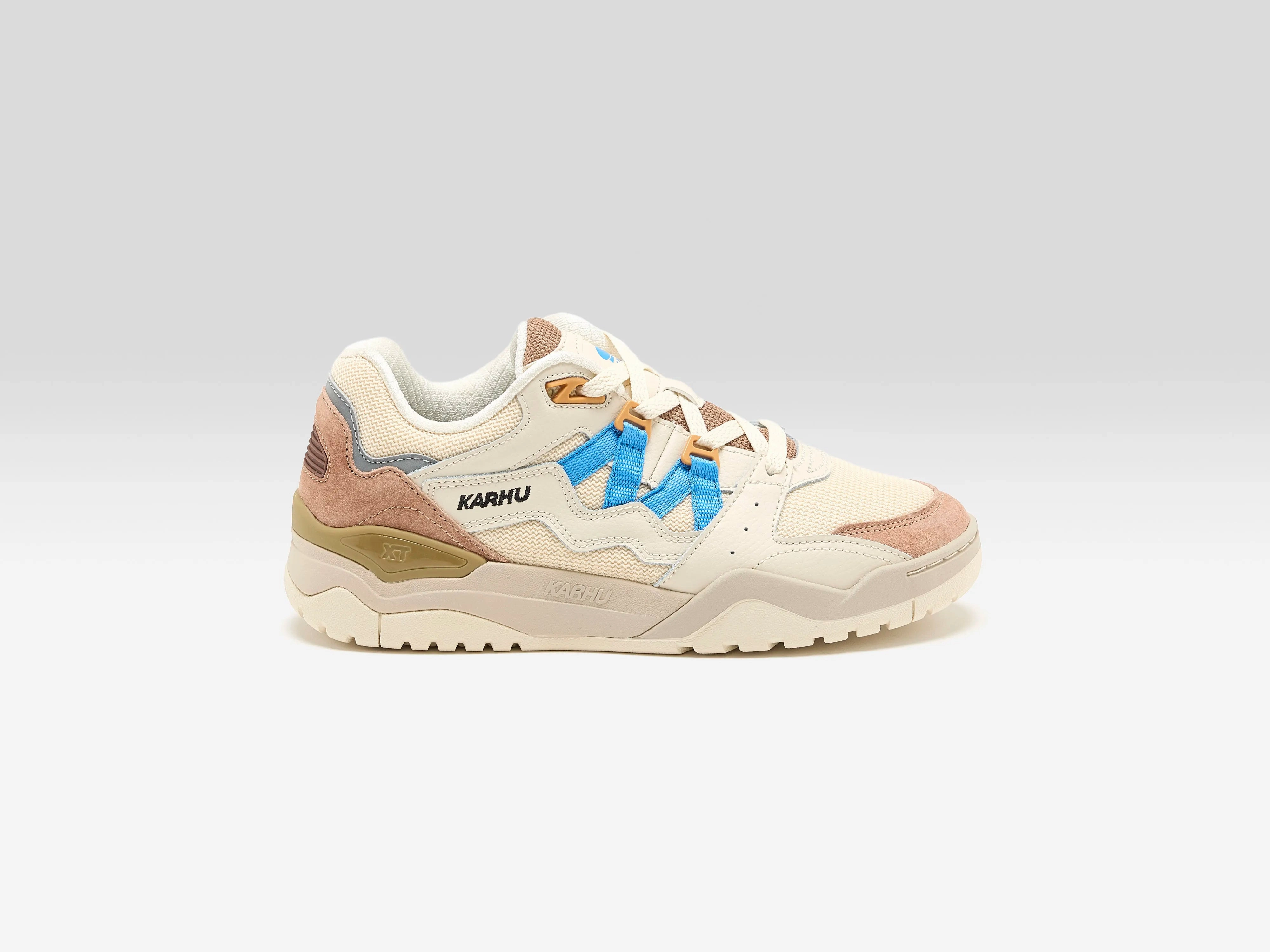 pom - pom - decorated running shoes Fusion XT for Women  (252 / W / WHITE)