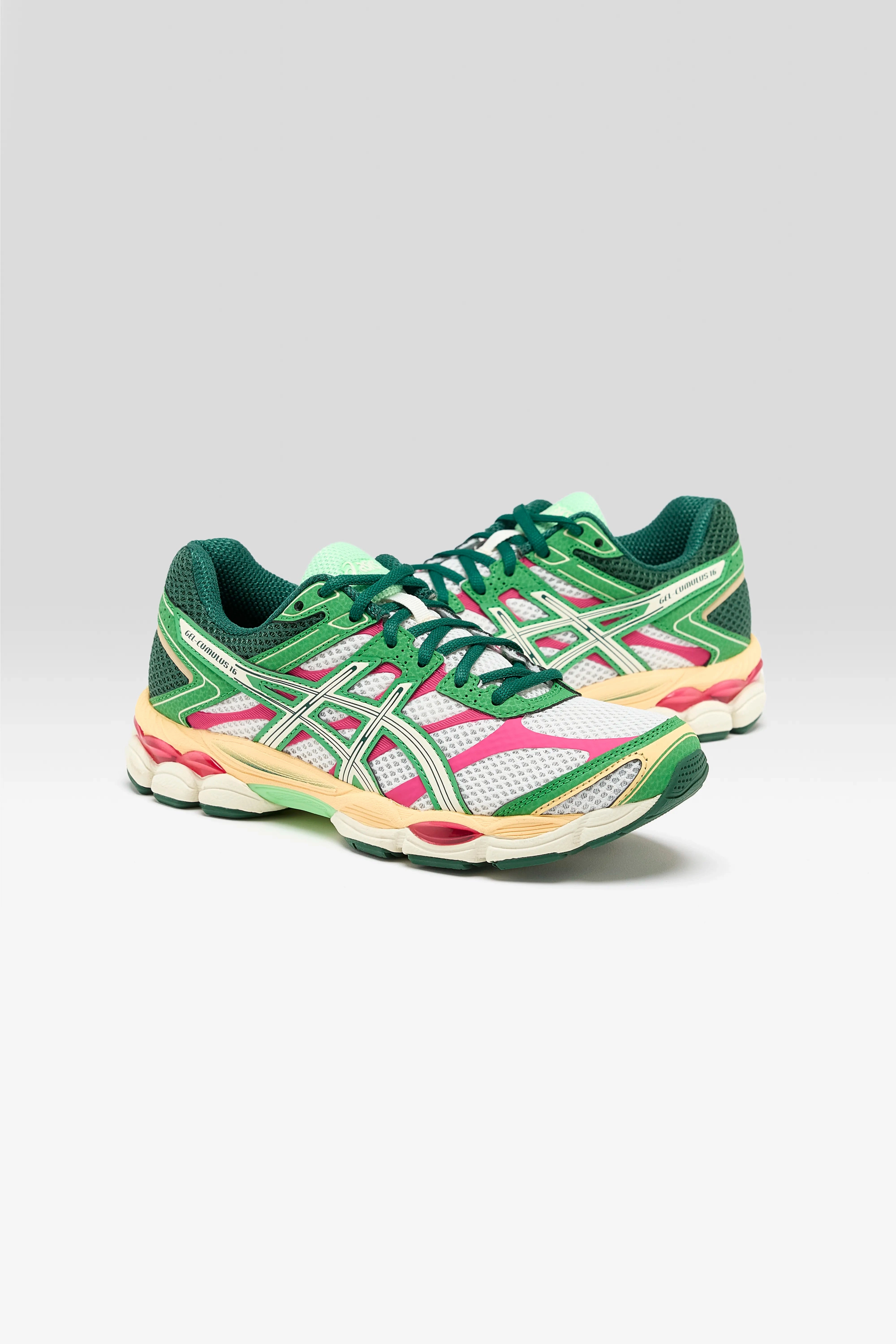 Gel-Cumulus 16 for Women  (252 / W / GREEN) running for mental health Impact Diffusing Plate