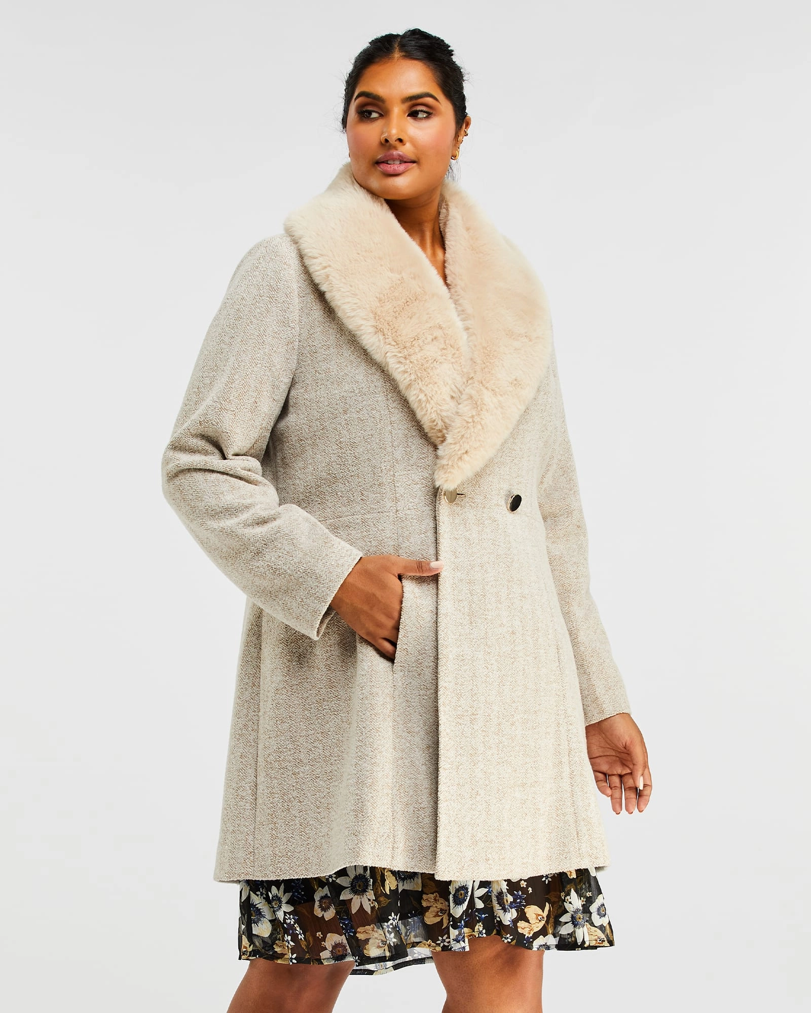 Ventilated Back Panel Grammys Coat | Oatmeal