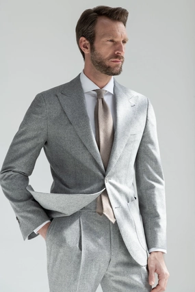 Comfortable and stylish Minimalist Aesthetic Detailing Grey Prince of Wales suit "Soragna Capsule Collection" - Made in Italy