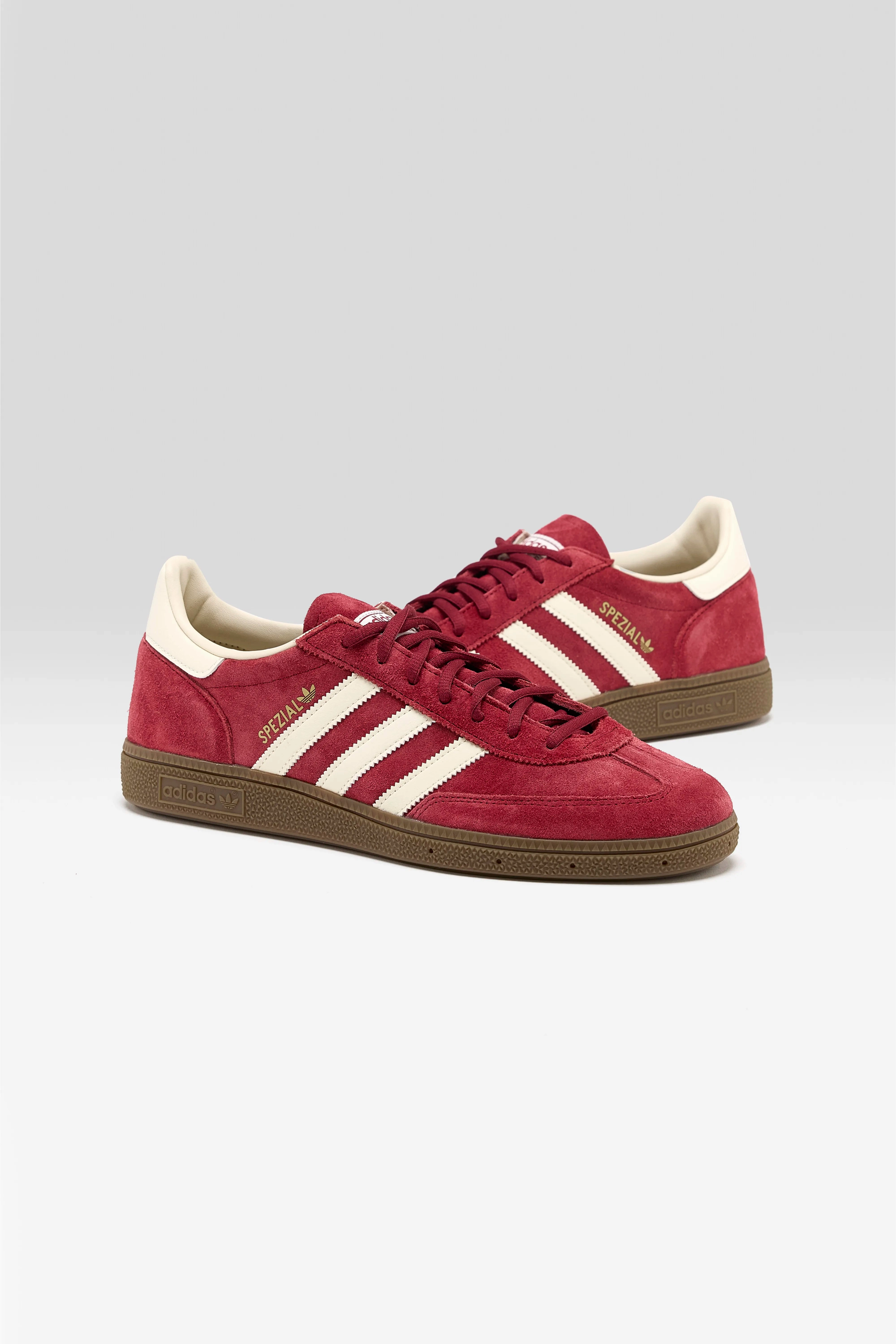 running in a snow - covered area shoes Handball Spezial for Men  (252 / M / RED)