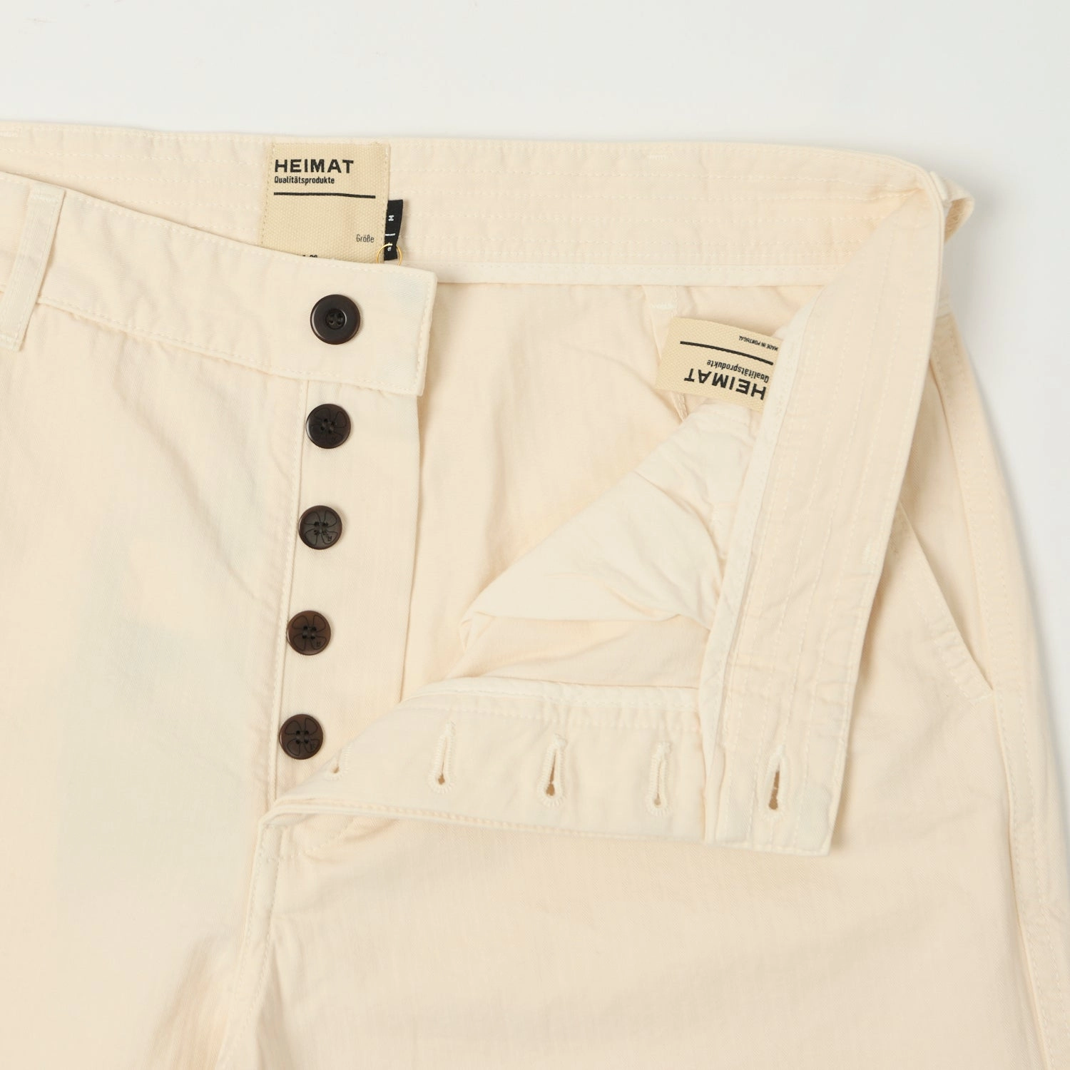 Soft Texture Sporty Function Heimat 'Journey' Herringbone Twill Chinos - Seashell