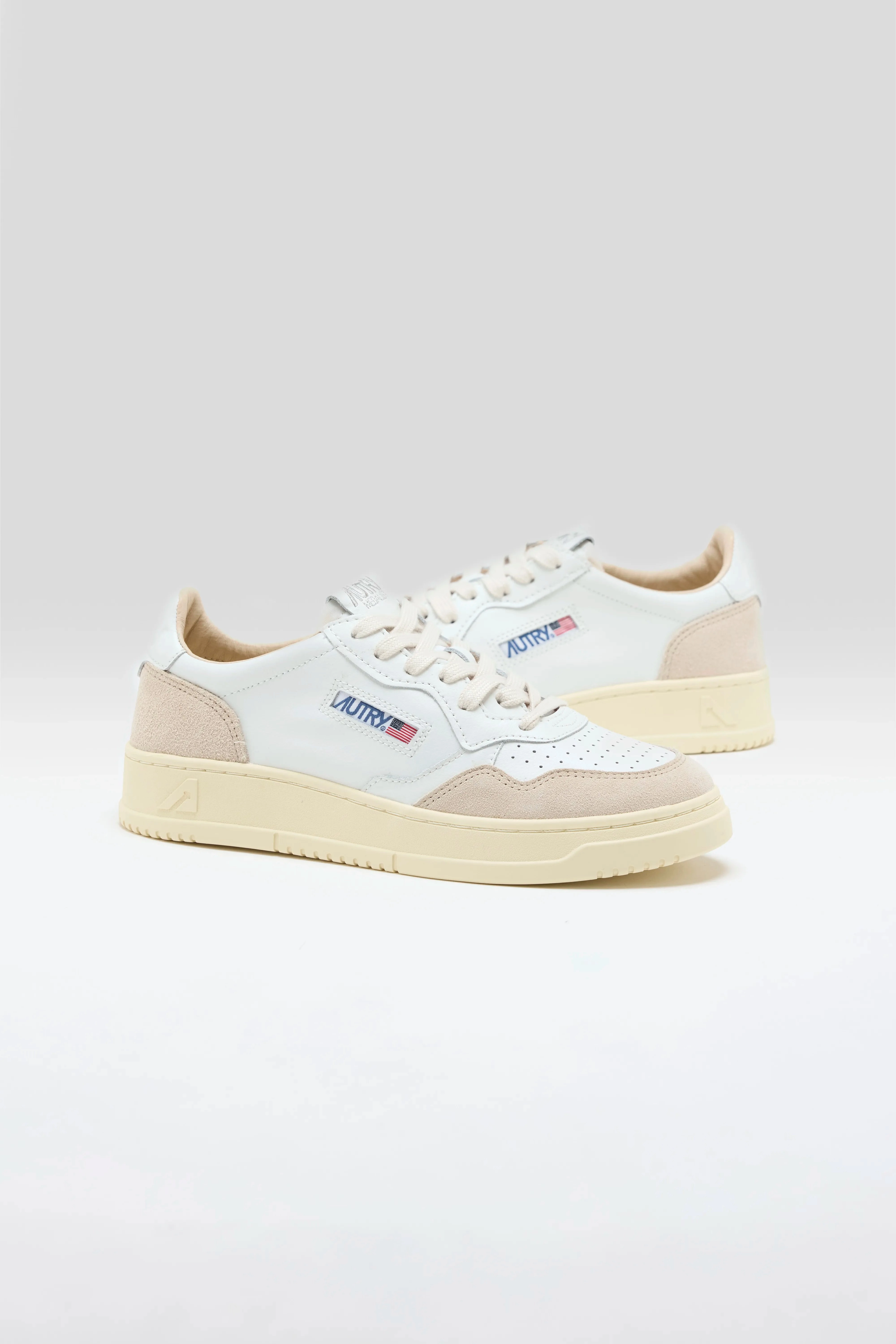 memory - foam insole shoes Medalist Low for Women (251 / W / WHITE)