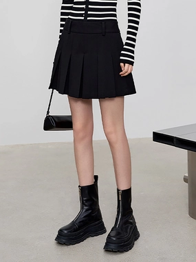 Laser Cut Perforations Breathable mesh lining High Waist Pleated Culottes