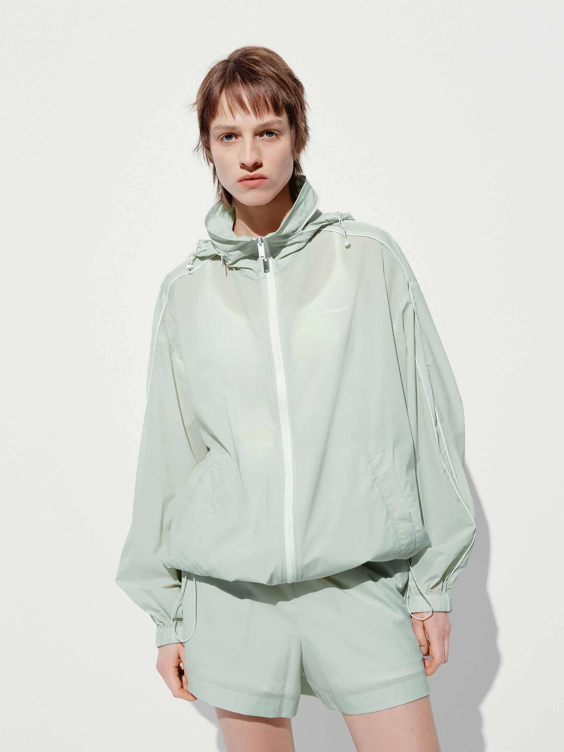 Hooded Zipper Loose Coat Crisp Weather Fit