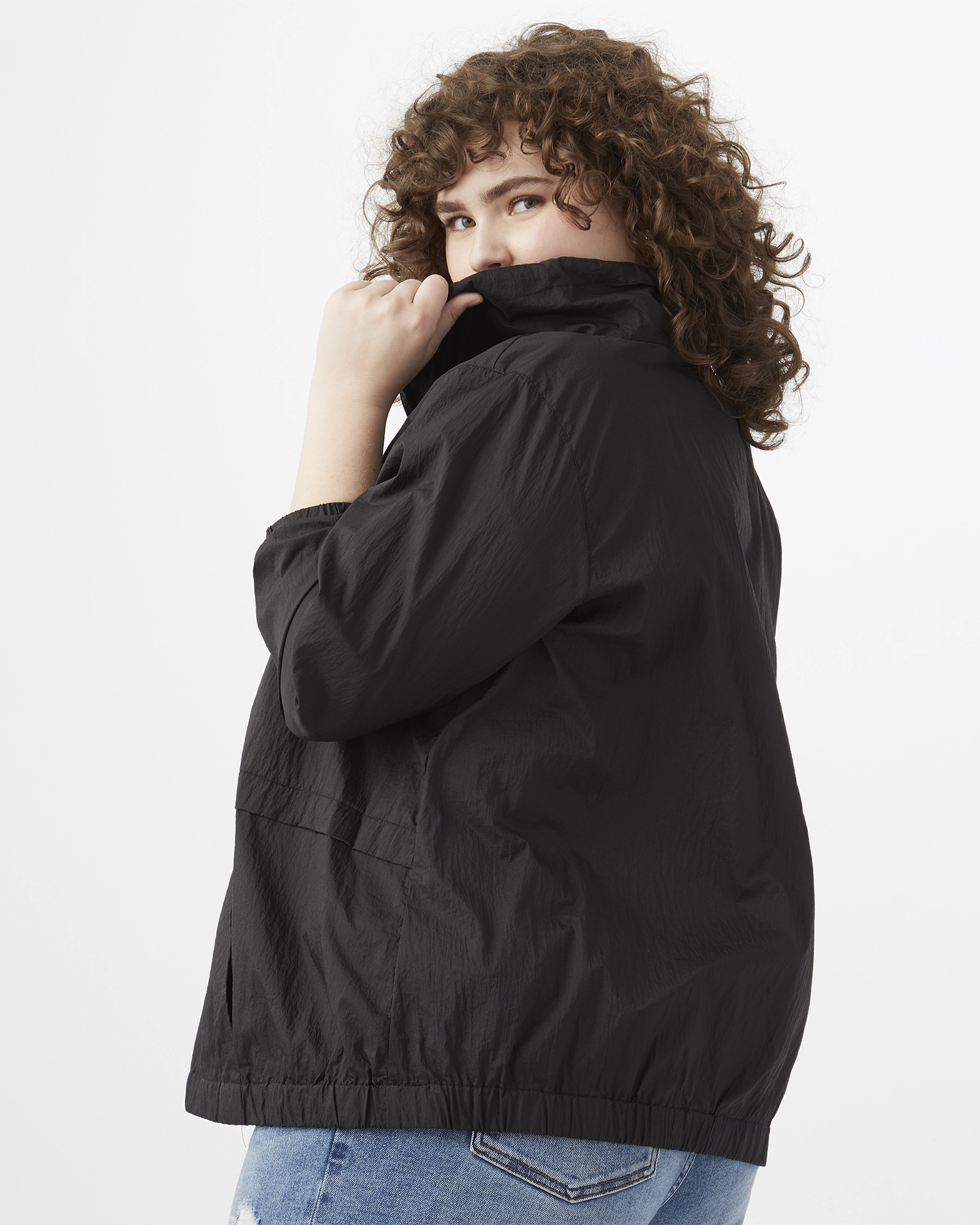 Snow Prep Resilience Kai Funnel-Neck Windbreaker | Black