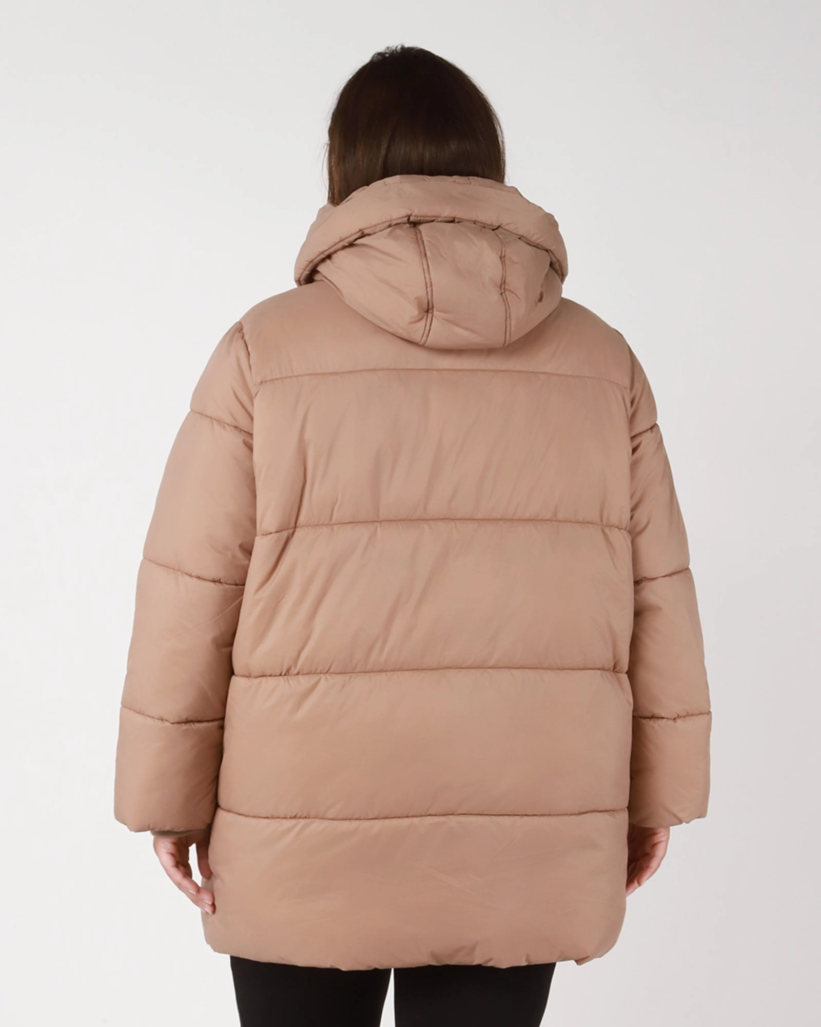 Kaiya Hooded Puffer | Beige suitable for winter sports