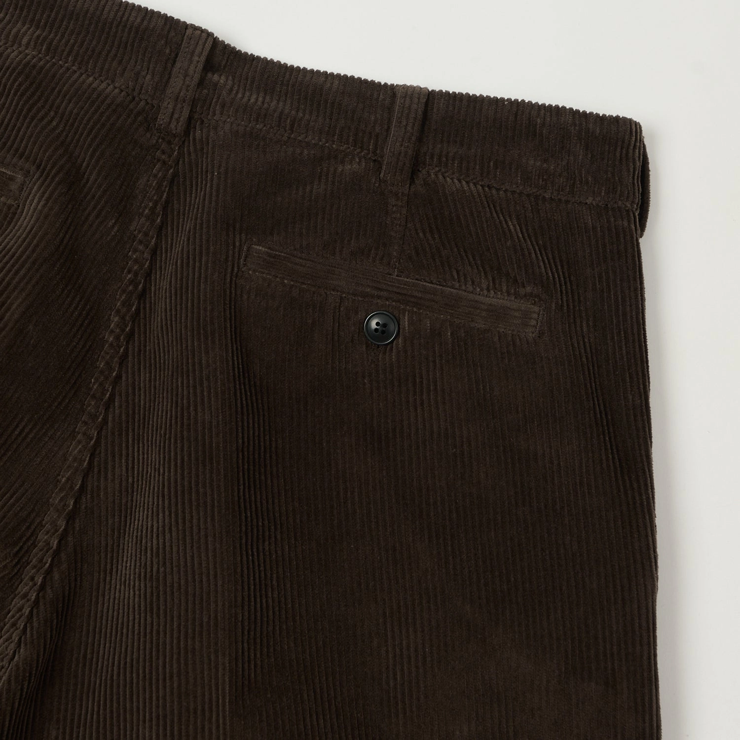 Knickerbocker 'Canal' Pleated Corduroy Trousers - Coffee Comfort Stretch Anti Pilling Textile