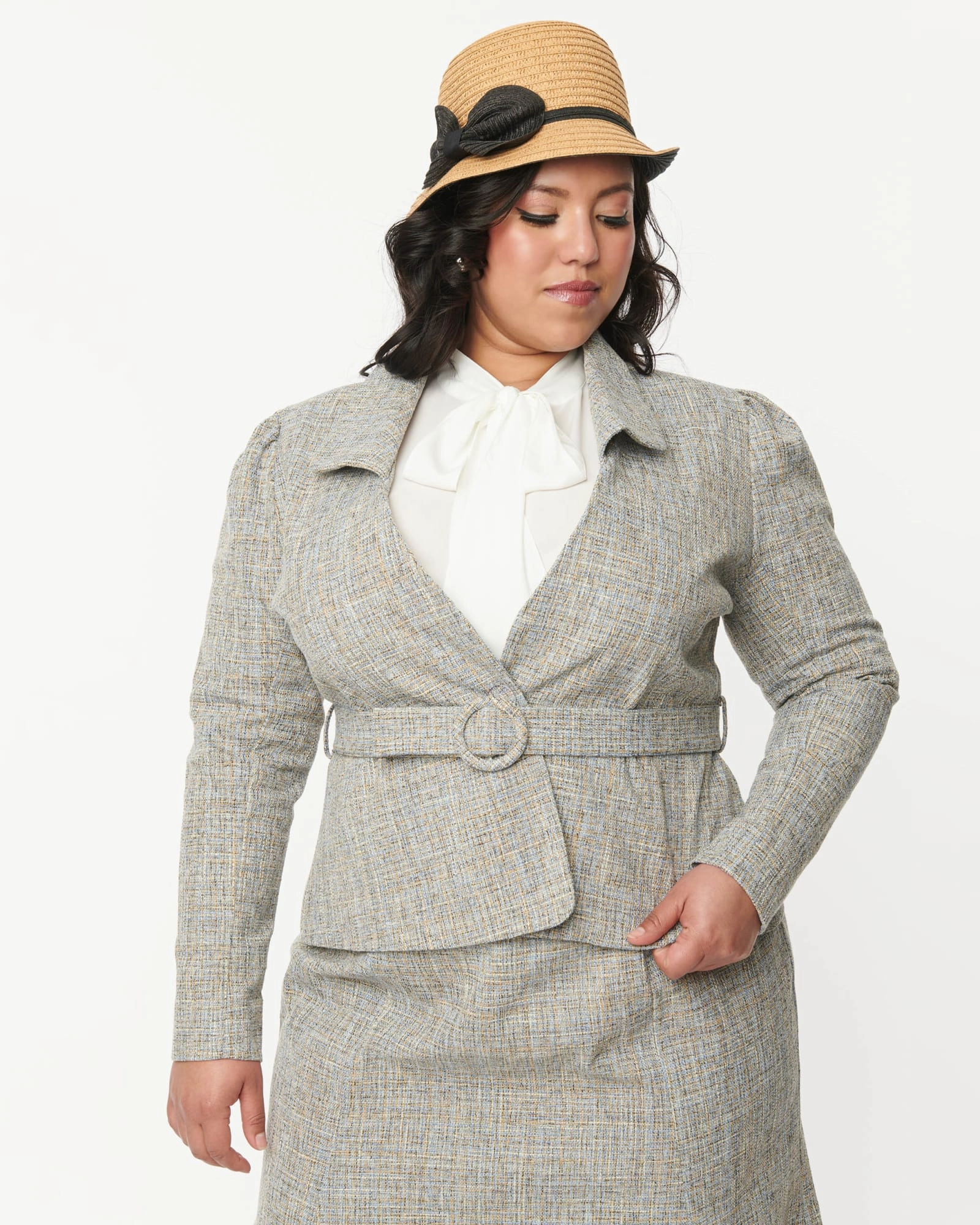 Market Unique Vintage Beige & Baby Blue Tweed Belted Jacket | Beige/Baby Blue