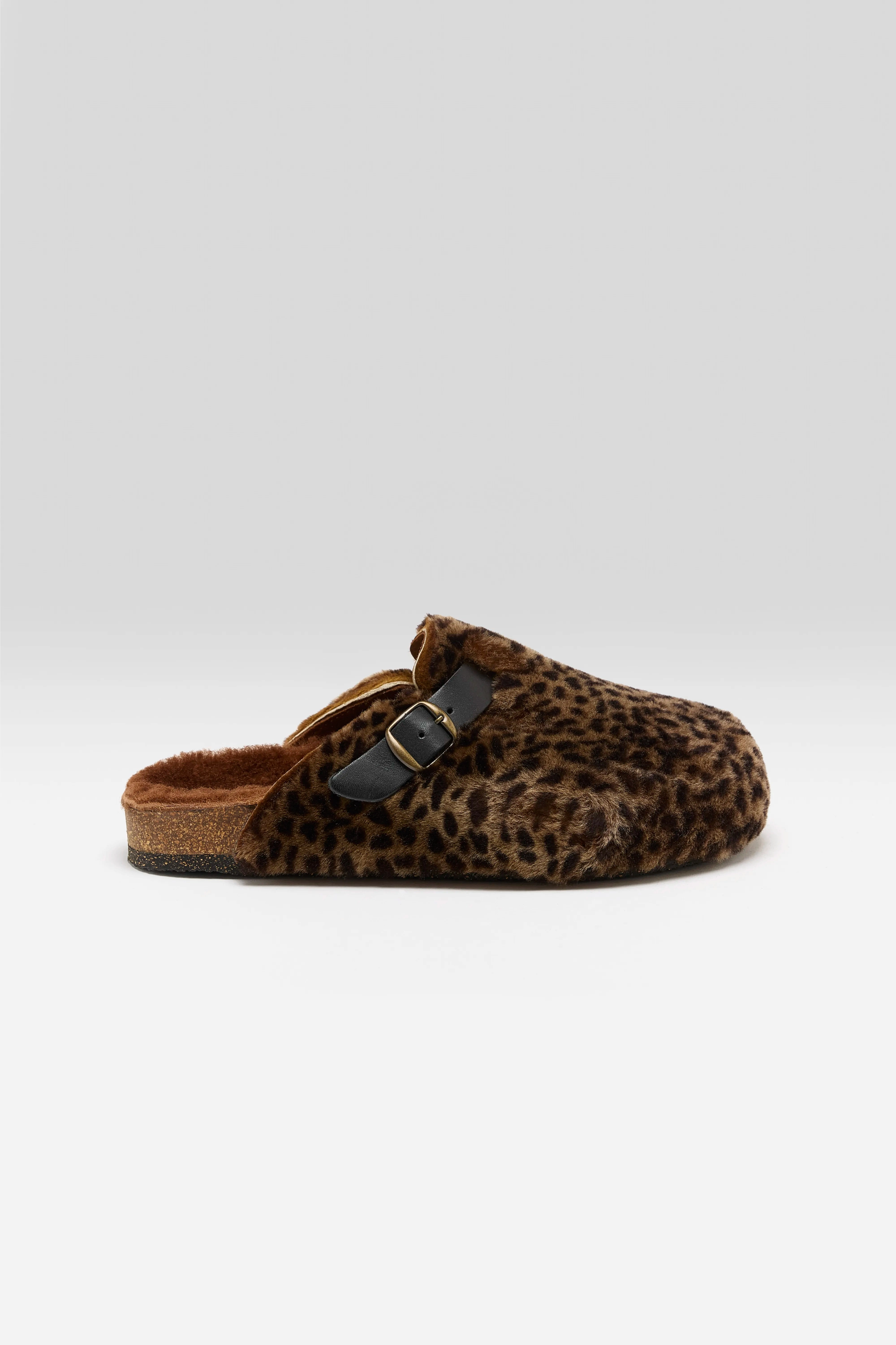 Compression Molded Midsole Matte Finish Leopard Sheepskin Clogs  (252 / W / BROWN)