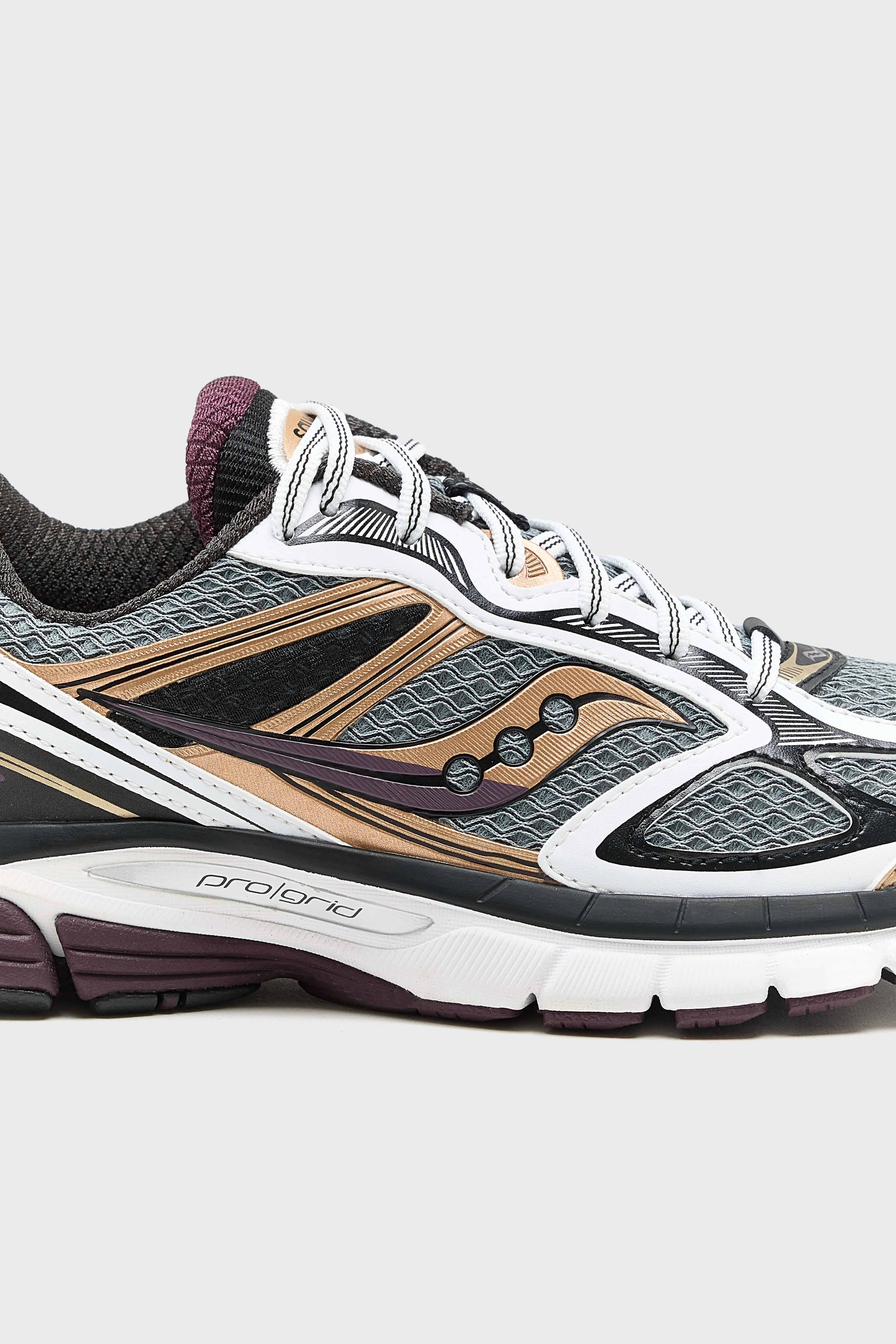 Progrid Guide 7 for Women  (252 / W / BROWN) Enhanced Stability Pods