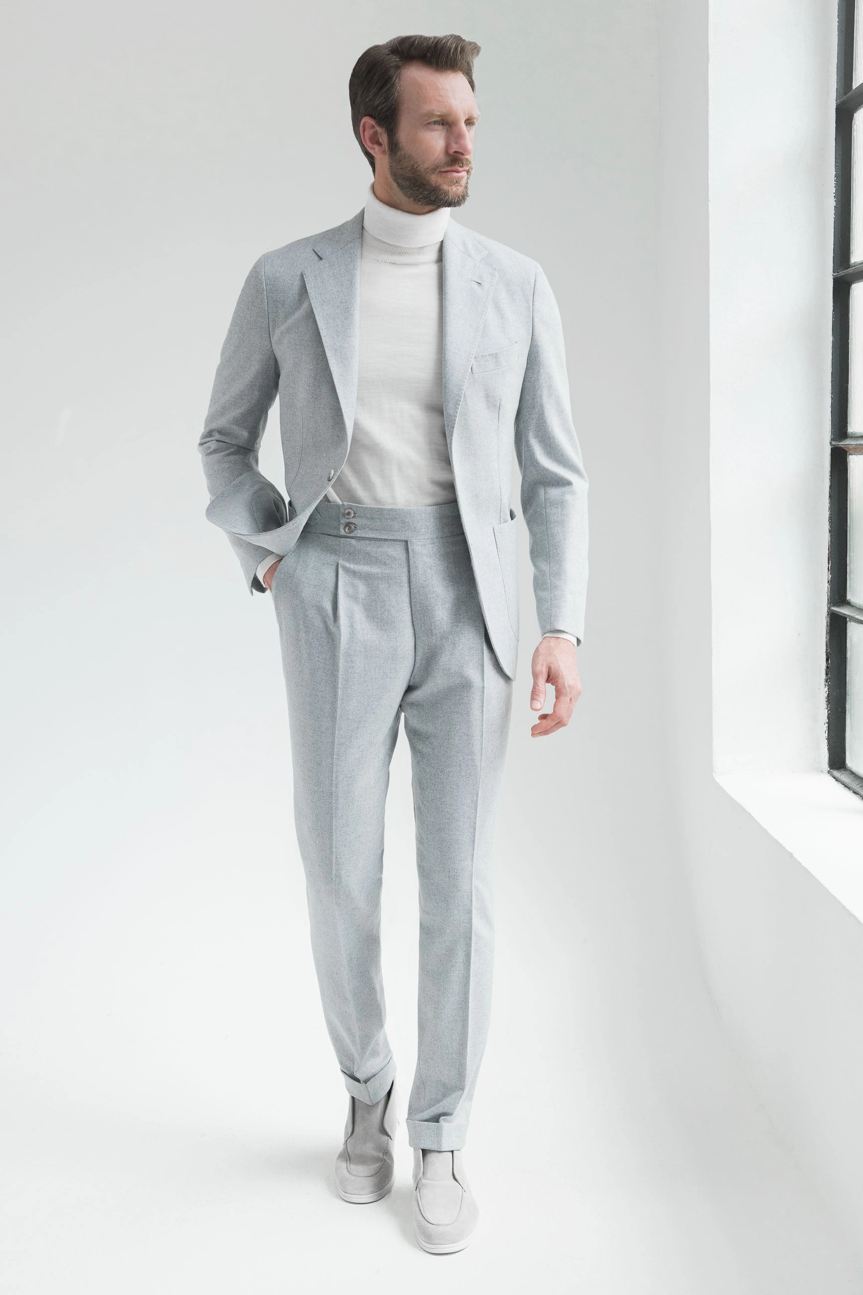 Sophisticated Wear Light blue herringbone wool and cashmere suit ?C Made in Italy