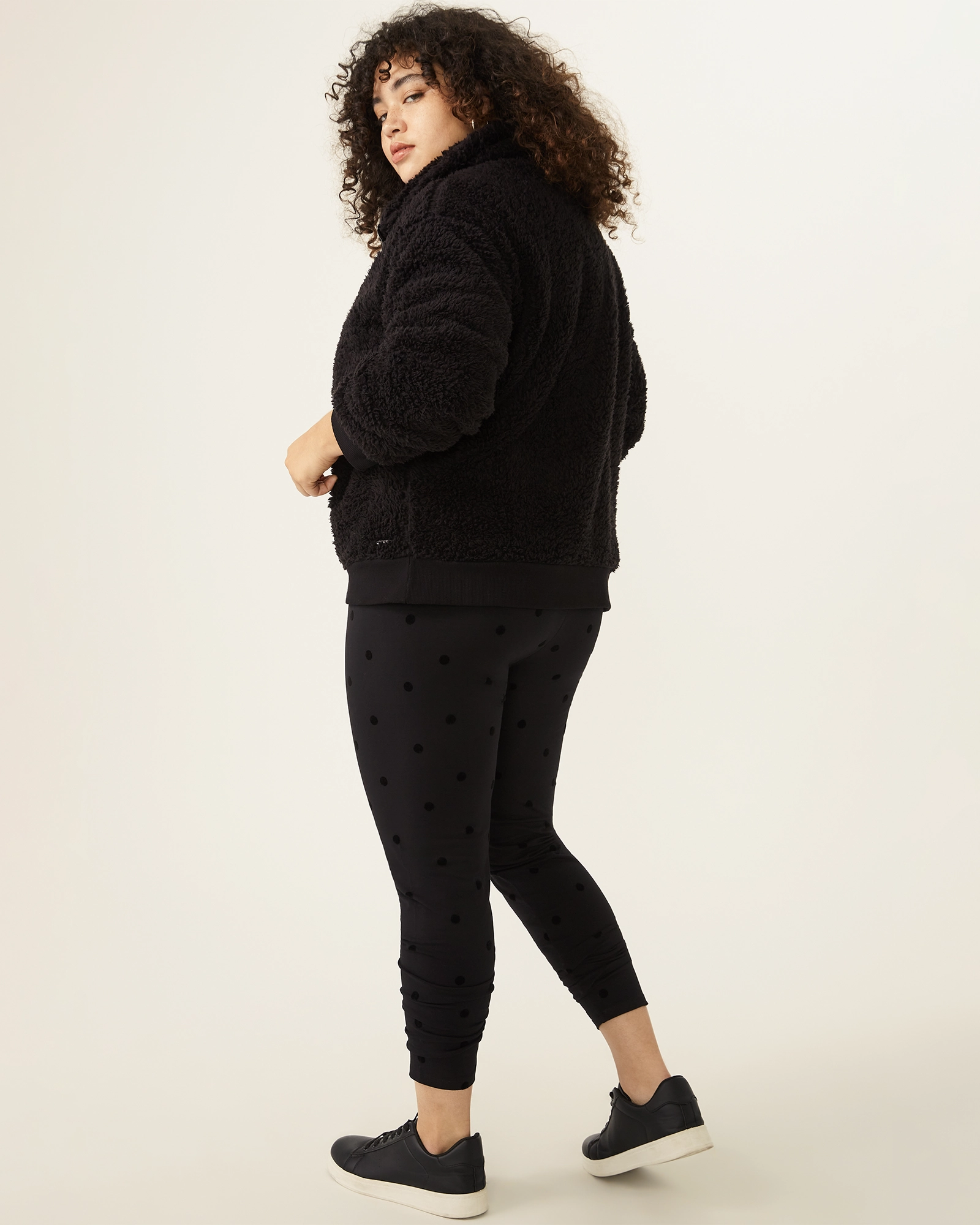 Water Resistant Material Lydia Teddy Fleece Zippered Pullover | Black