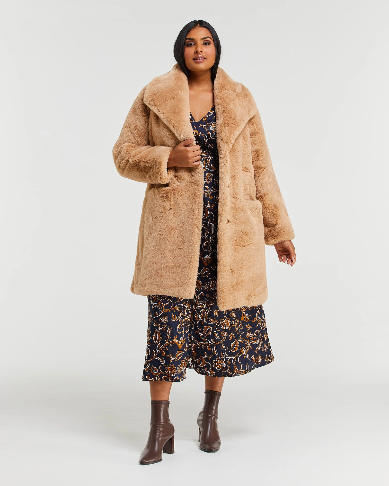 Matterhorn Coat | Camel Chilly Day Gear