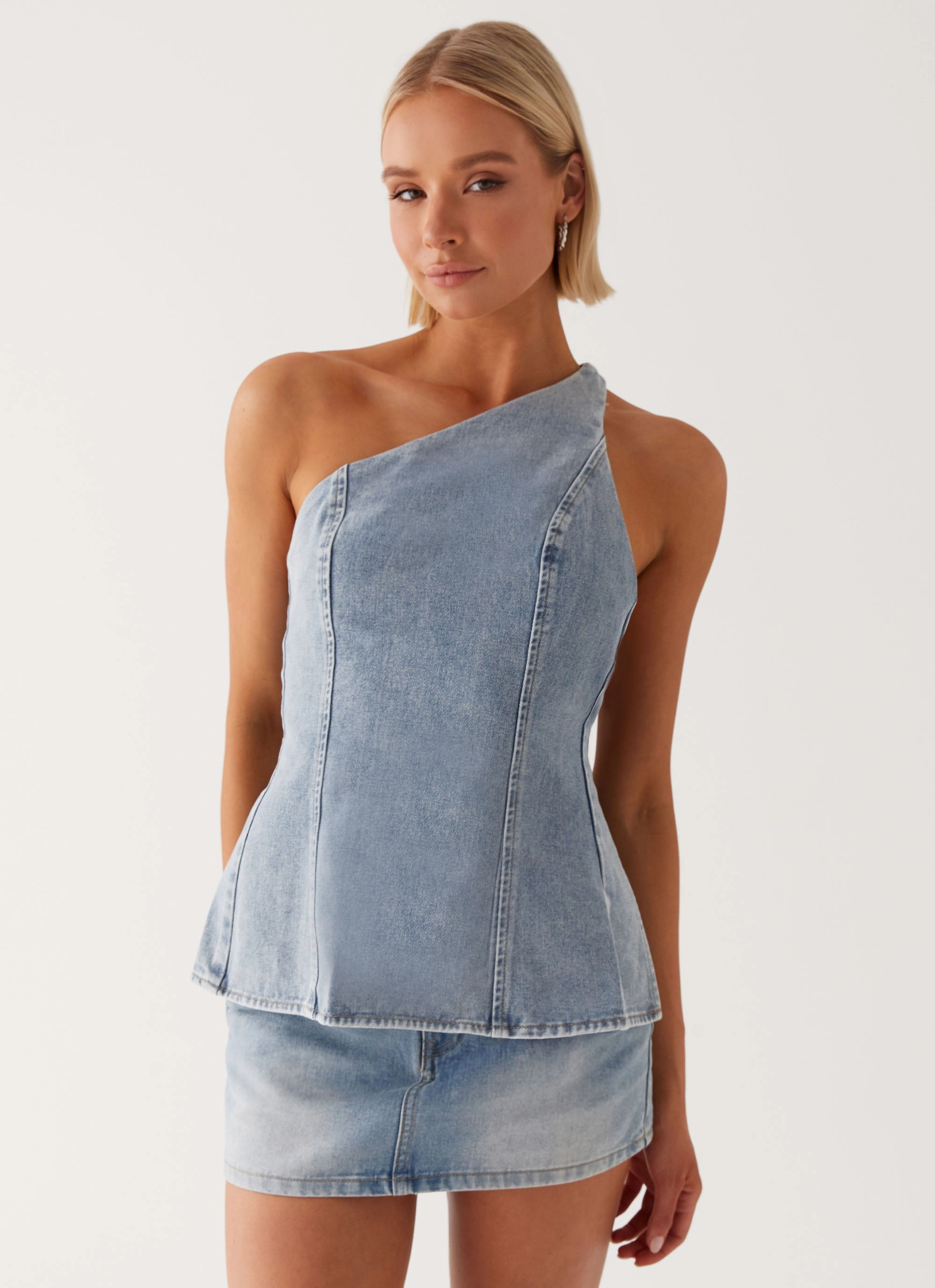 Maysa Low Rise Mini Skirt - Blue Seamless Finish Fashion Combo