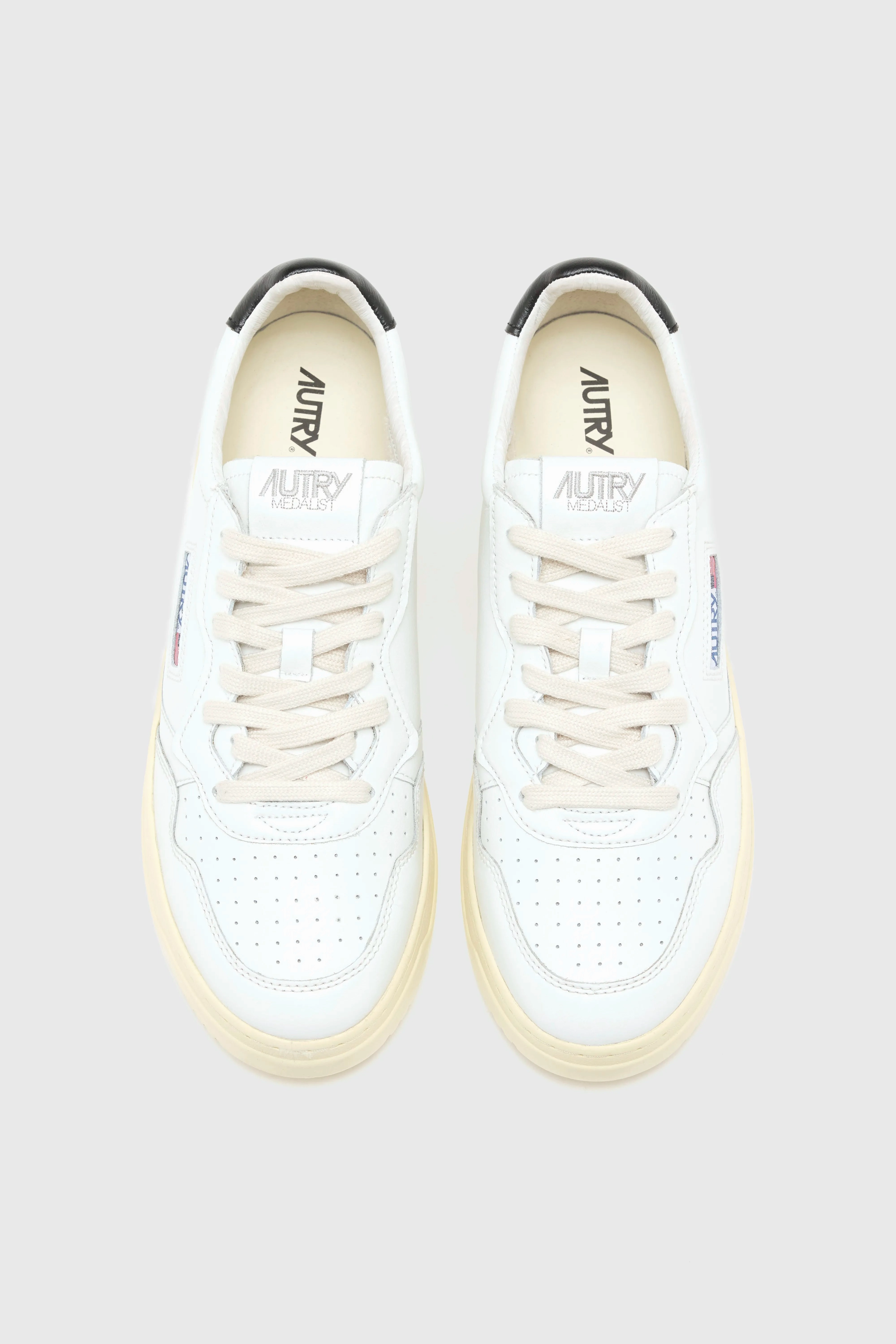 fabric shoes Medalist Low for Men  (251 / M / BLACK)